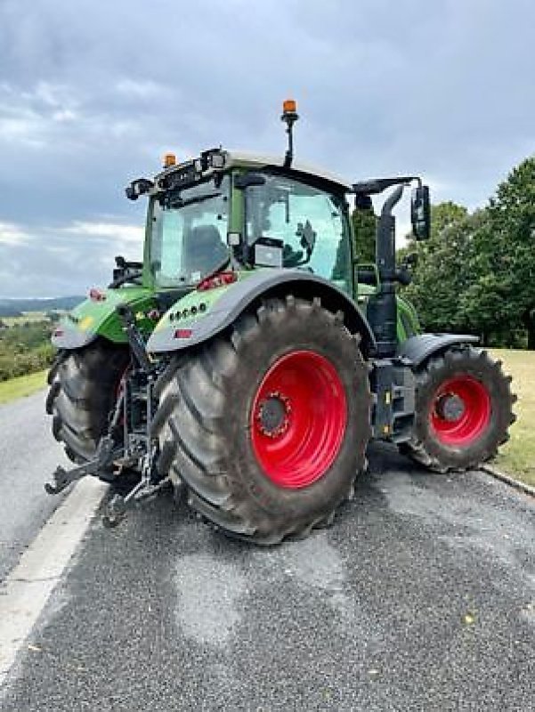 Traktor tip Fendt 724 VARIO PROFI PLUS, Gebrauchtmaschine in Monferran-Savès (Poză 5)