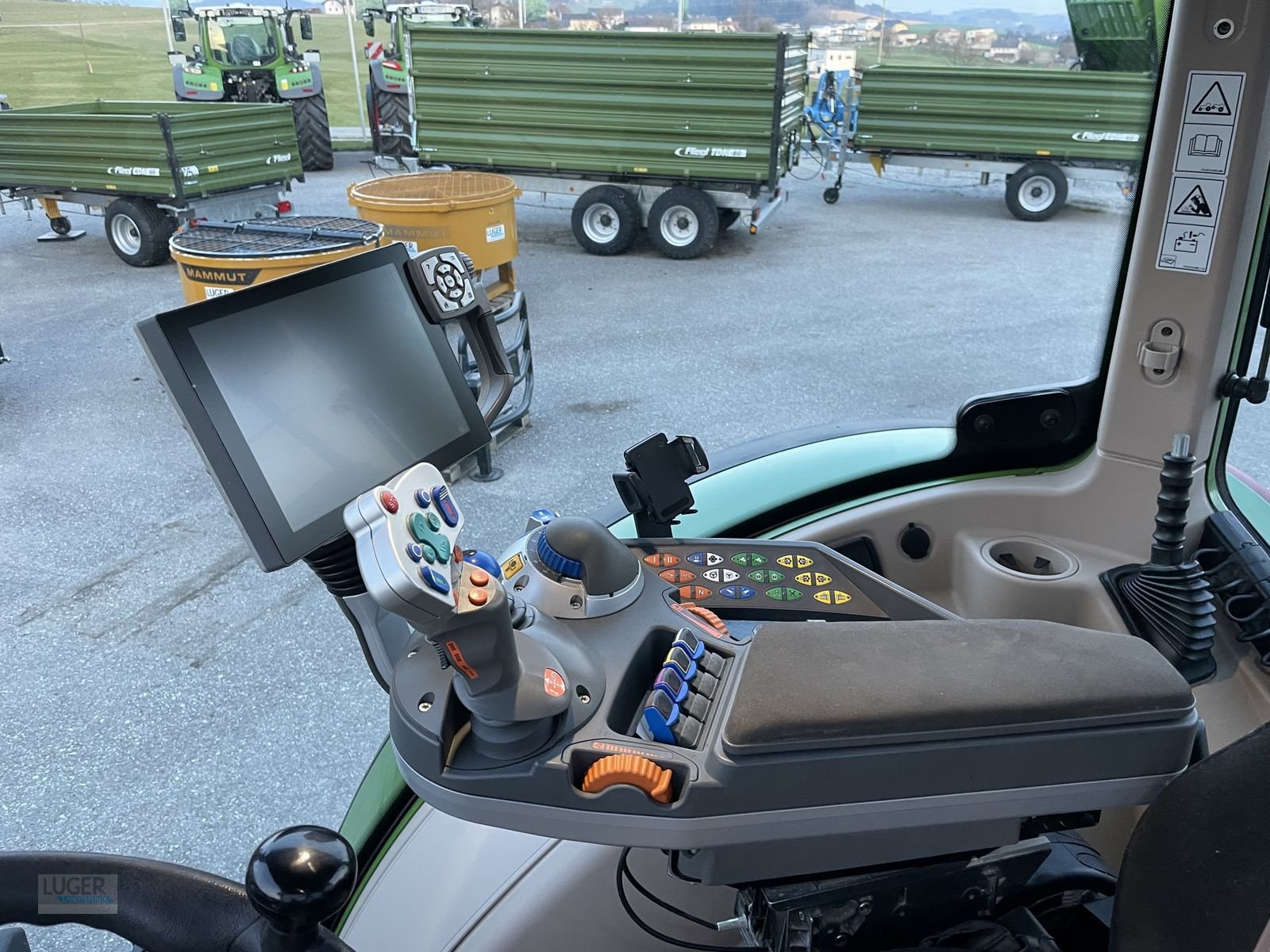 Traktor du type Fendt 724 Vario Profi Plus, Gebrauchtmaschine en Niederkappel (Photo 10)