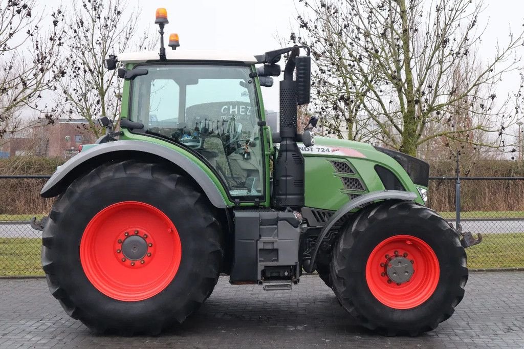 Traktor tip Fendt 724 VARIO PROFI S4 FRONT PTO 50 KM/H ZULASSUNG, Gebrauchtmaschine in Marknesse (Poză 9)