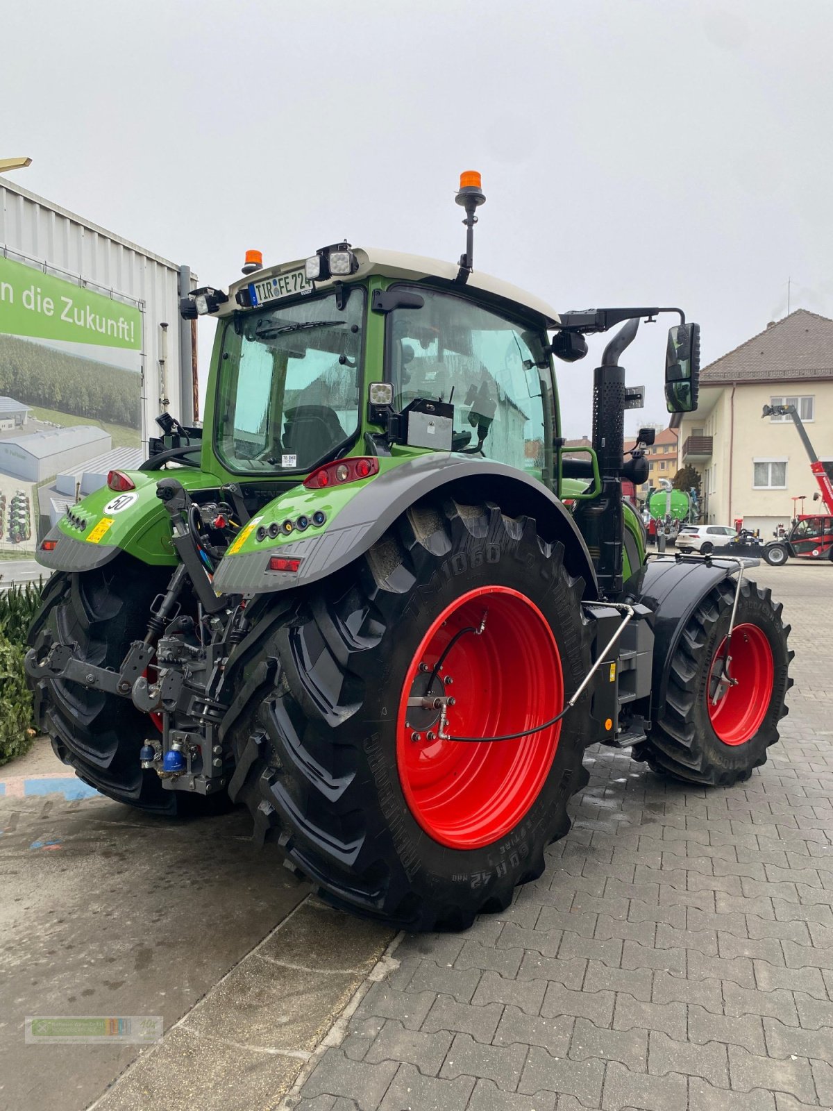 Traktor типа Fendt 724 Vario Profi+ Setting 2, Gebrauchtmaschine в Tirschenreuth (Фотография 3)