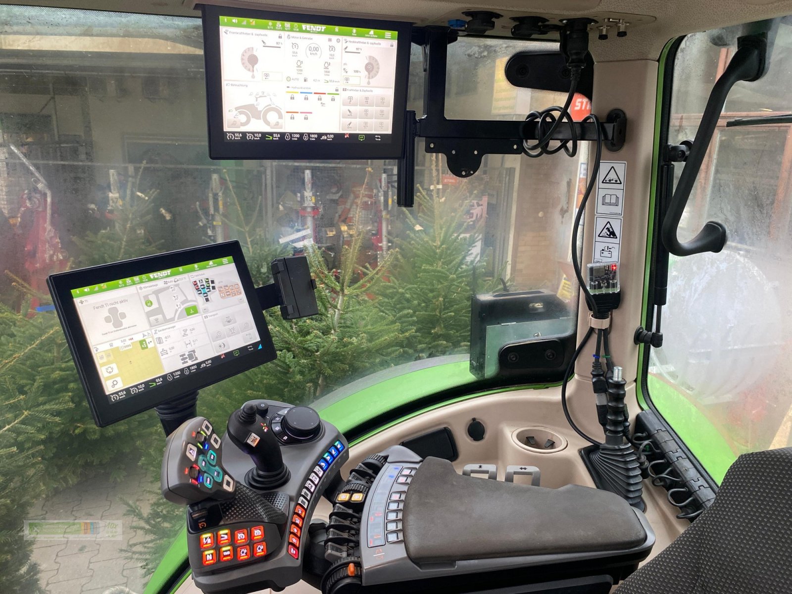 Traktor типа Fendt 724 Vario Profi+ Setting 2, Gebrauchtmaschine в Tirschenreuth (Фотография 14)