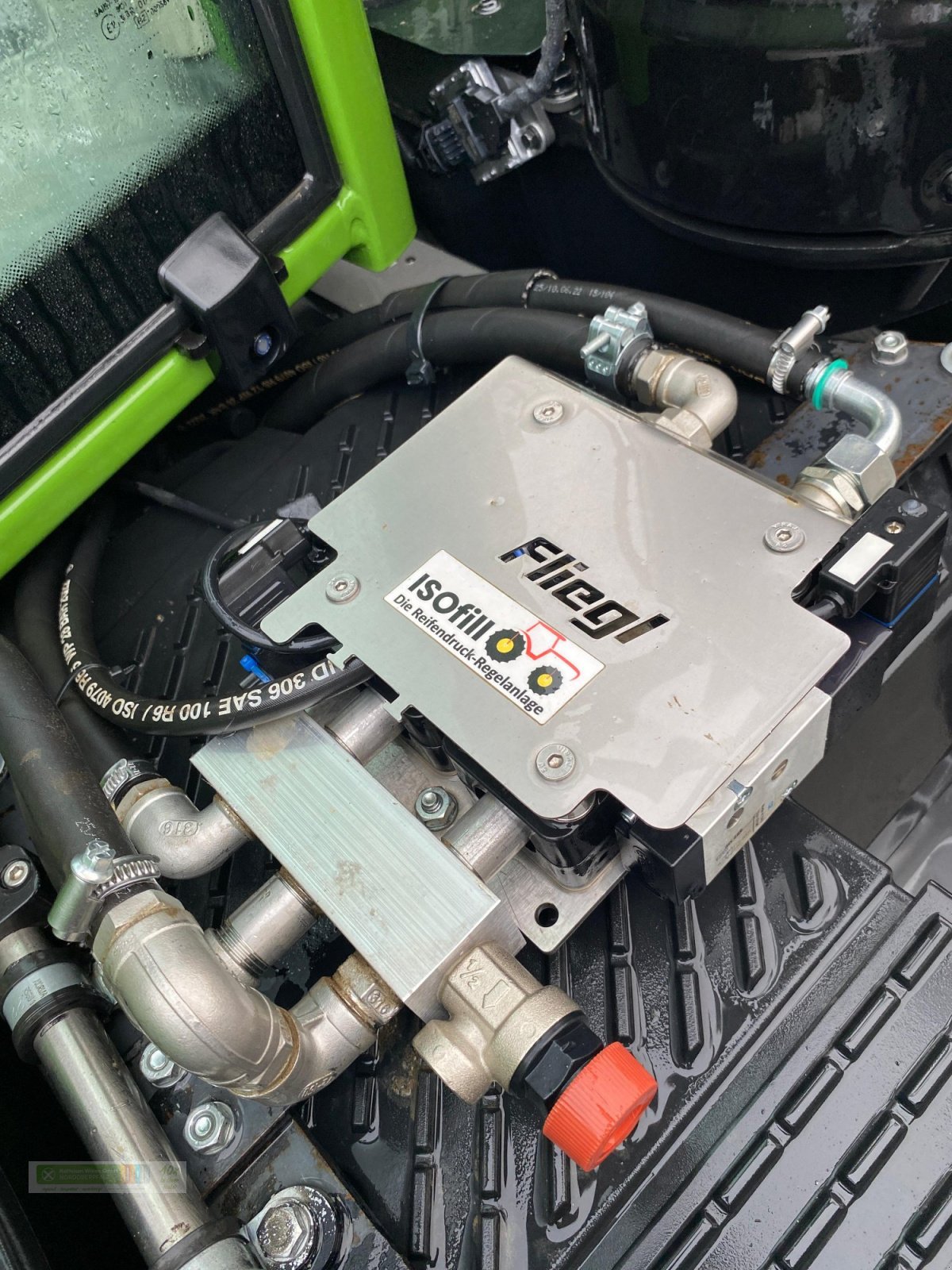 Traktor типа Fendt 724 Vario Profi+ Setting 2, Gebrauchtmaschine в Tirschenreuth (Фотография 16)