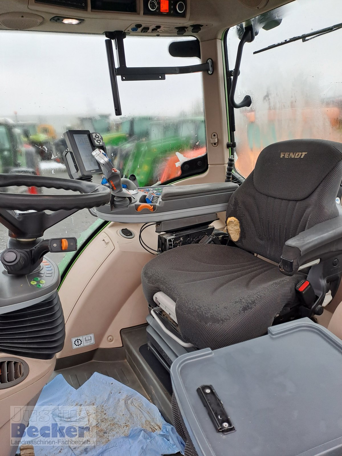 Traktor typu Fendt 724 Vario Profi, Gebrauchtmaschine v Weimar-Niederwalgern (Obrázek 9)