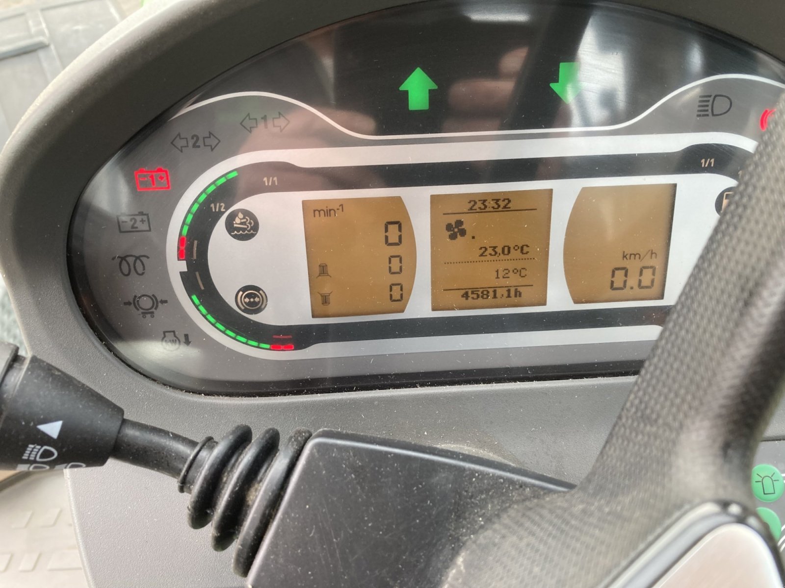 Traktor typu Fendt 724 Vario Profi, Gebrauchtmaschine v Murnau (Obrázek 12)