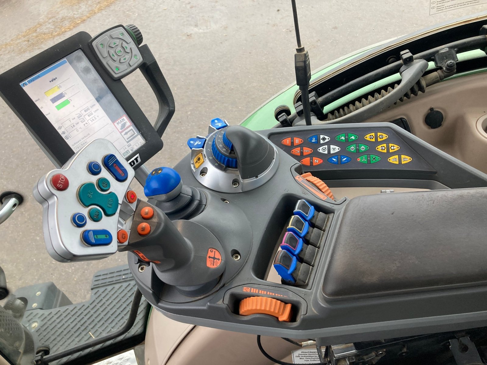 Traktor za tip Fendt 724 Vario Profi, Gebrauchtmaschine u Hayingen (Slika 3)