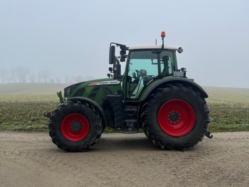 Traktor des Typs Fendt 724 Vario ProfiPlus S4, Gebrauchtmaschine in Ried (Bild 1)