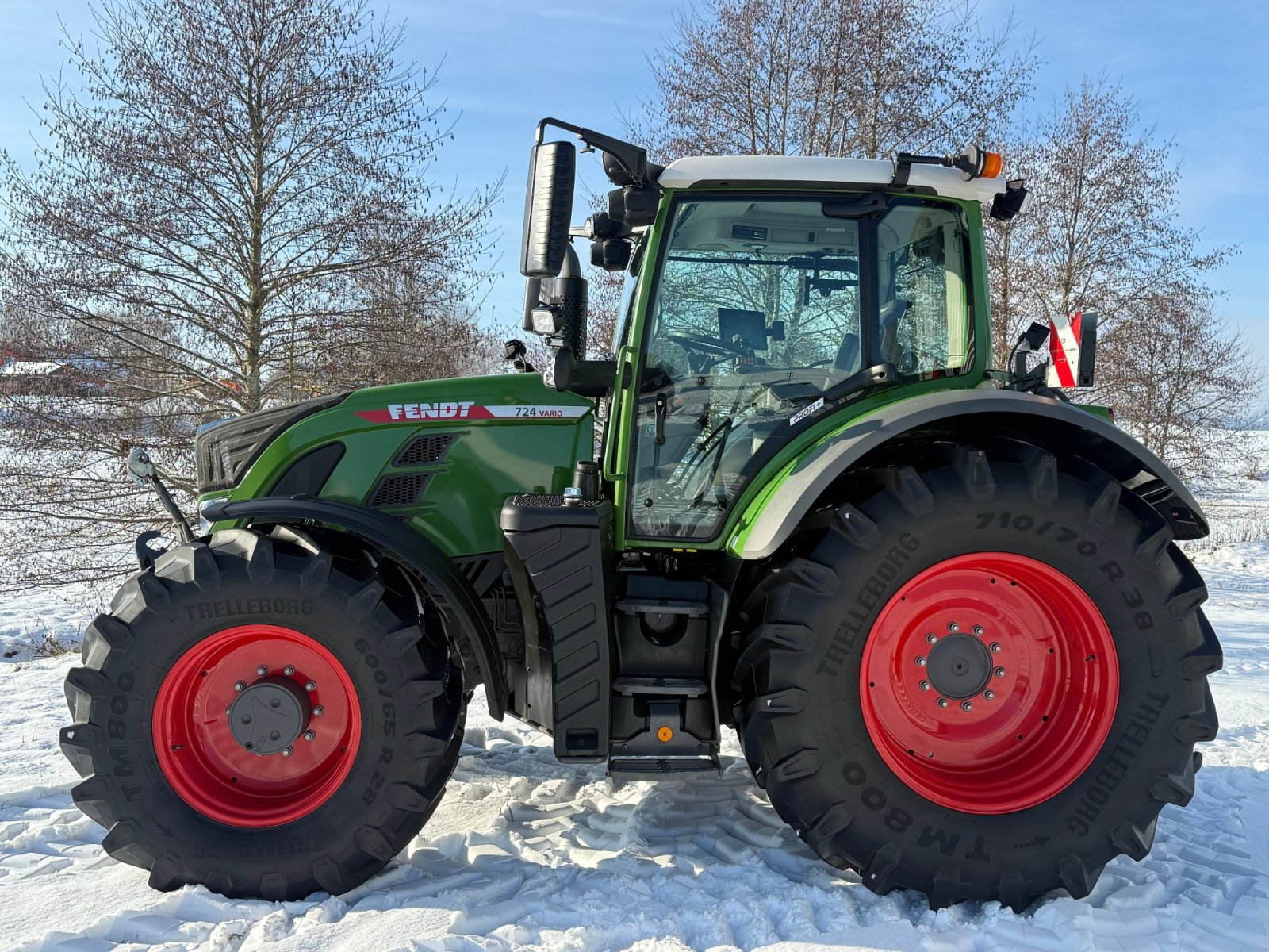 Traktor of the type Fendt 724 Vario ProfiPlus, Gebrauchtmaschine in Neureichenau (Picture 1)