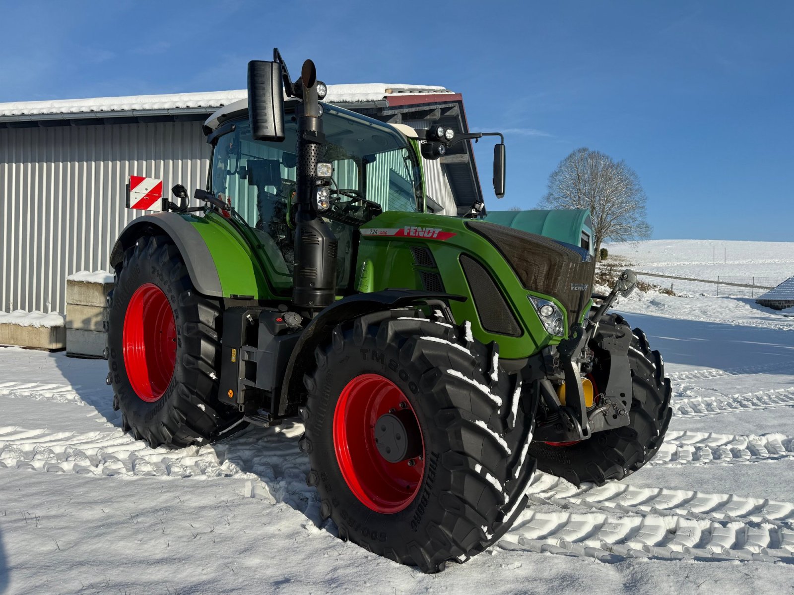 Traktor of the type Fendt 724 Vario ProfiPlus, Gebrauchtmaschine in Neureichenau (Picture 4)