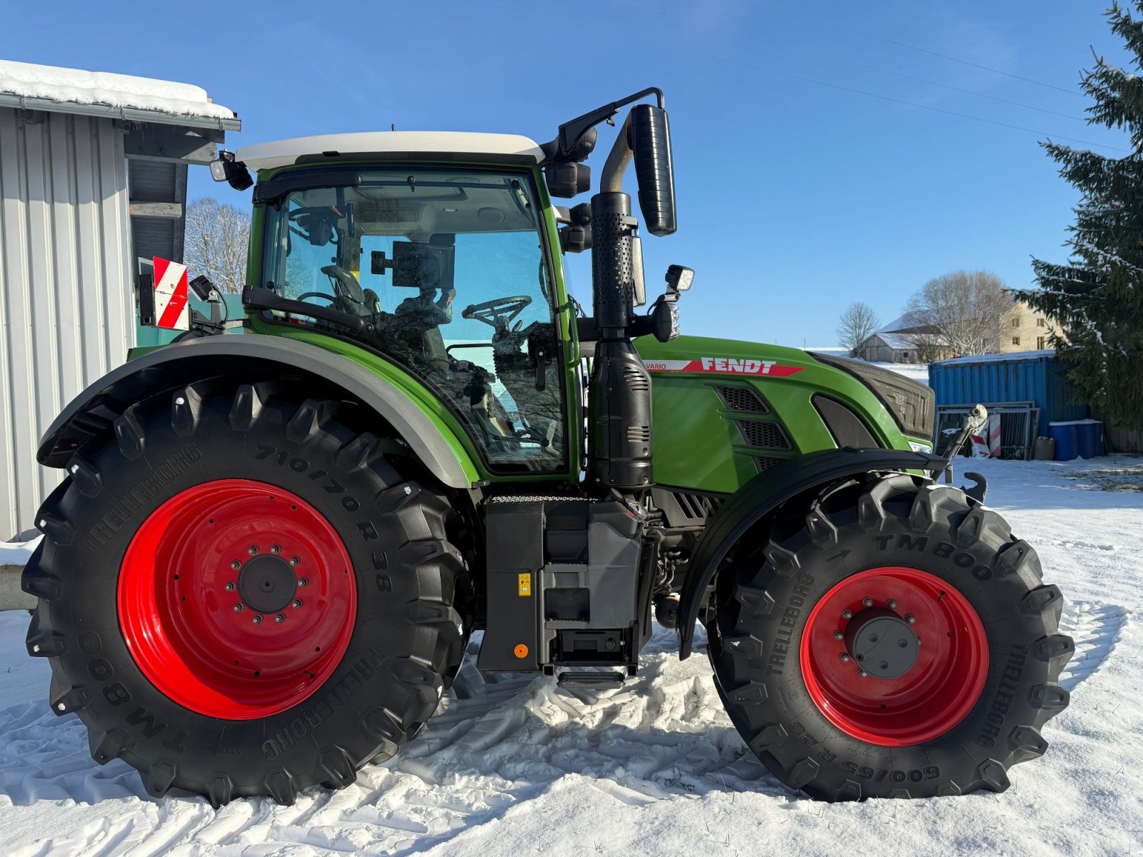 Traktor of the type Fendt 724 Vario ProfiPlus, Gebrauchtmaschine in Neureichenau (Picture 5)