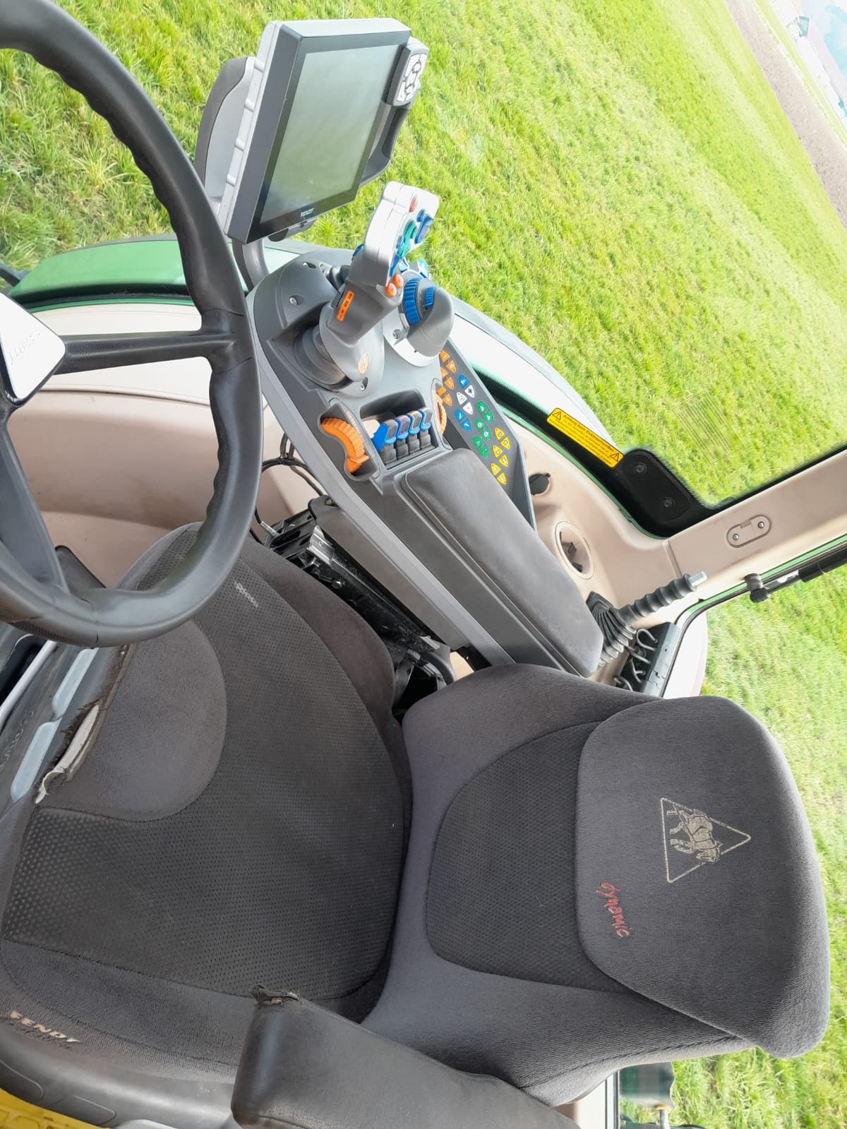 Traktor a típus Fendt 724 Vario ProfiPlus, Gebrauchtmaschine ekkor: Dirlewang (Kép 5)