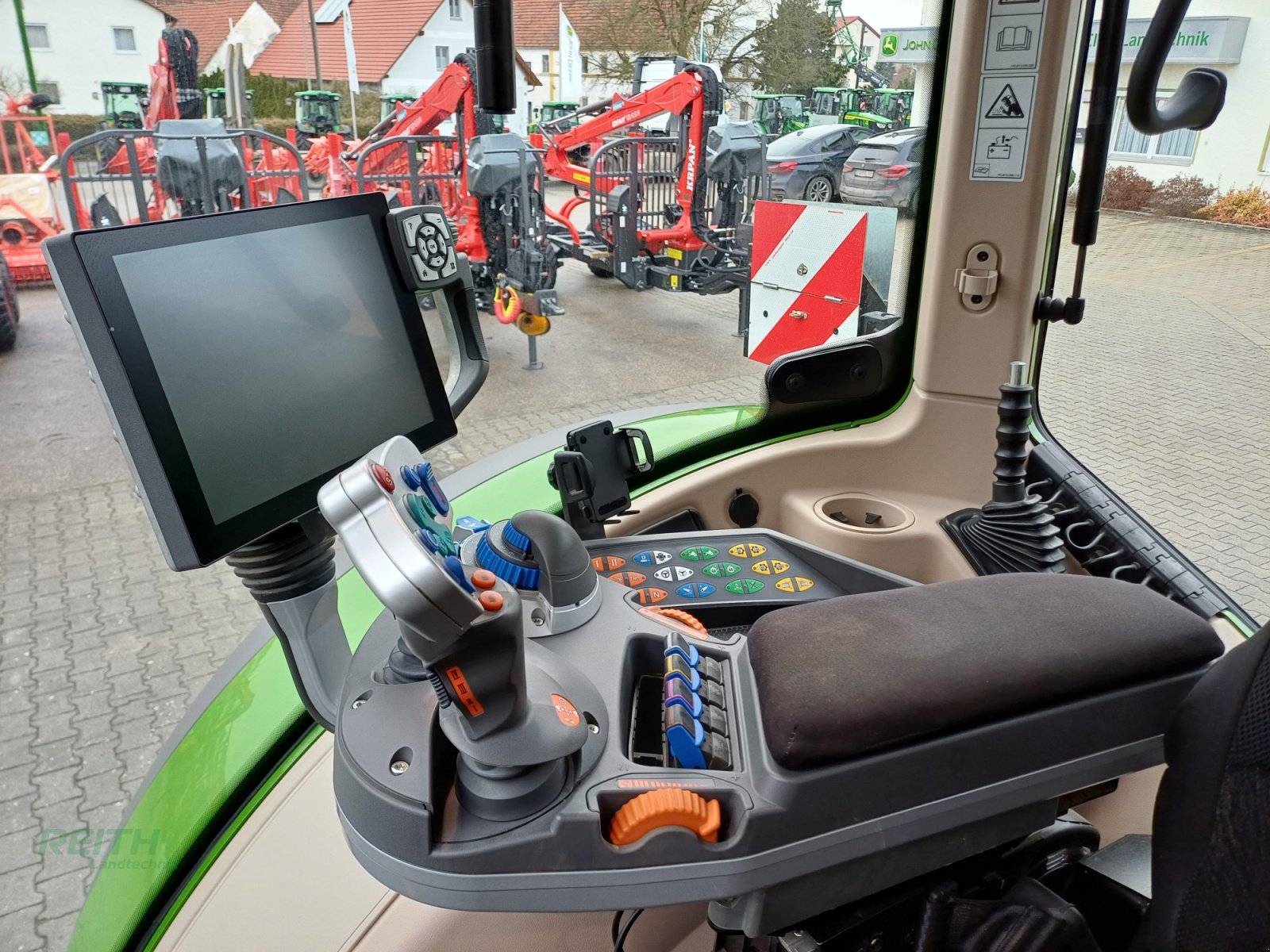 Traktor typu Fendt 724 Vario ProfiPlus, Gebrauchtmaschine w Wolnzach (Zdjęcie 15)