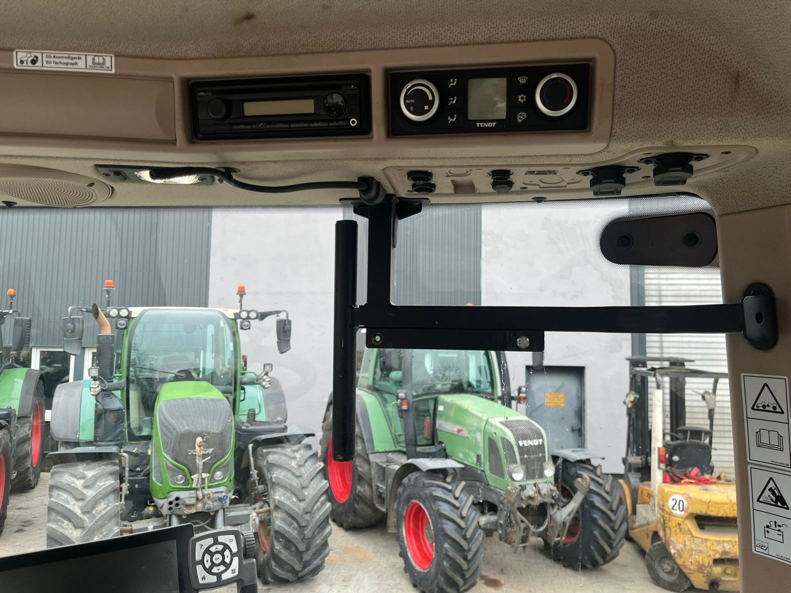 Traktor za tip Fendt 724 Vario ProfiPlus, Gebrauchtmaschine u Issum (Slika 15)