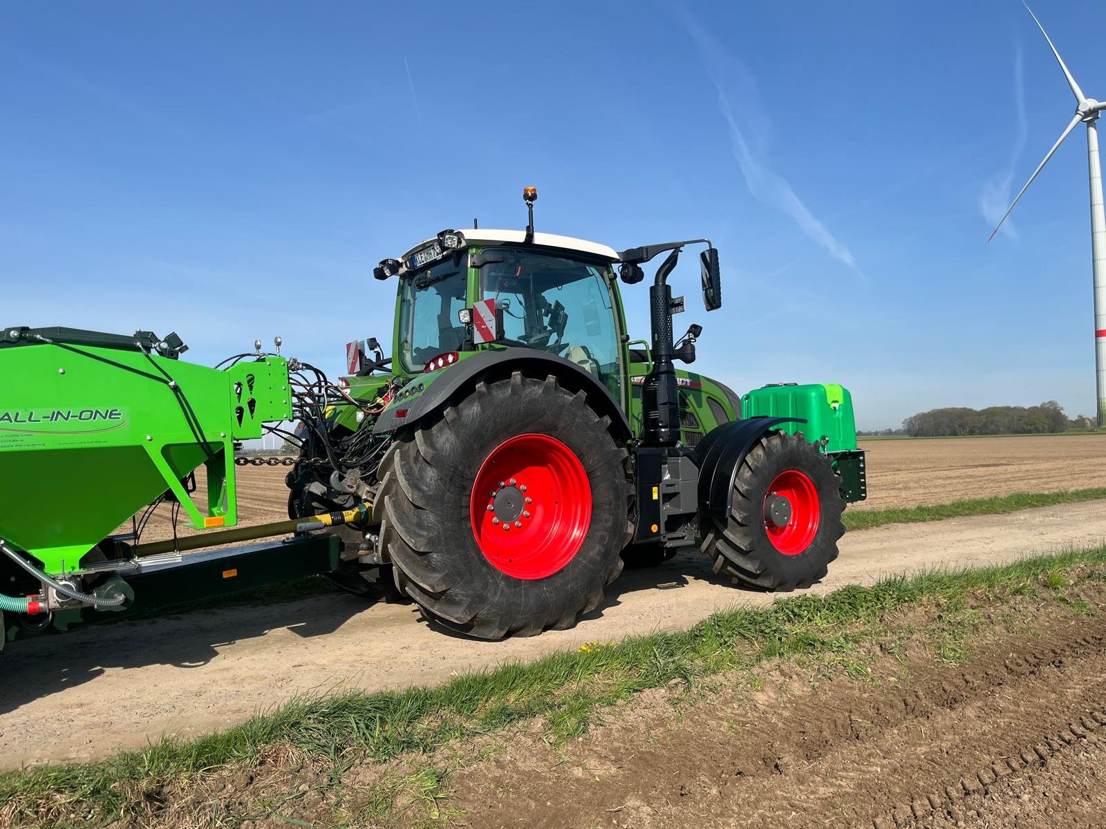 Traktor za tip Fendt 724 Vario ProfiPlus, Gebrauchtmaschine u Issum (Slika 4)