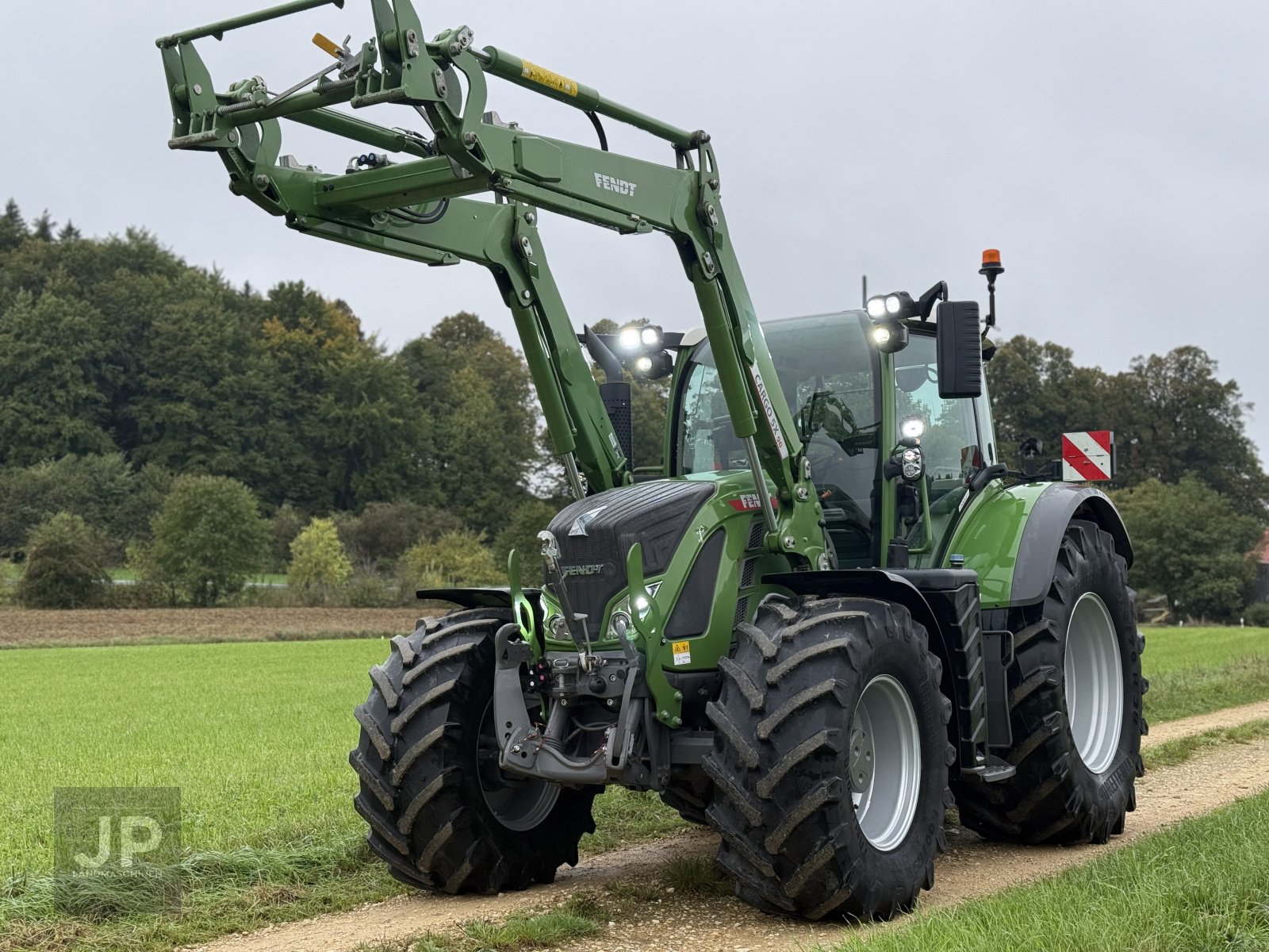 Traktor del tipo Fendt 724 Vario ProfiPlus, Gebrauchtmaschine In Kastl (Immagine 1)