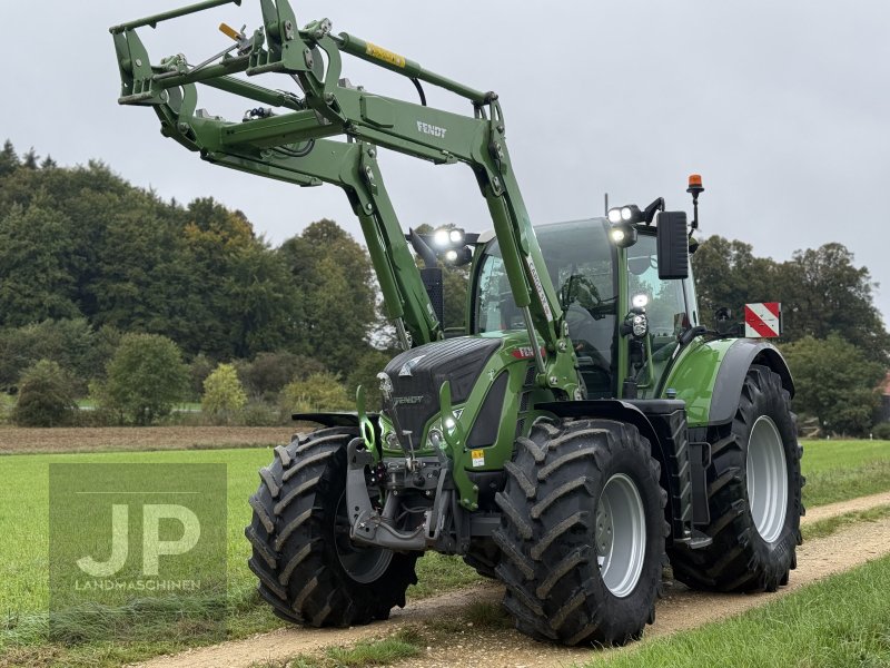 Traktor des Typs Fendt 724 Vario ProfiPlus, Gebrauchtmaschine in Kastl (Bild 1)
