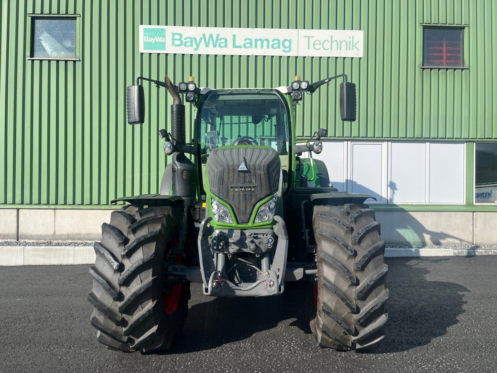 Traktor of the type Fendt 724 Vario ProfiPlus, Gebrauchtmaschine in Frastanz (Picture 4)