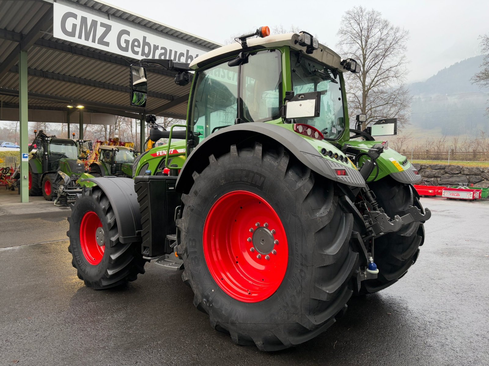 Traktor des Typs Fendt 724 Vario ProfiPlus, Neumaschine in Frastanz (Bild 10)