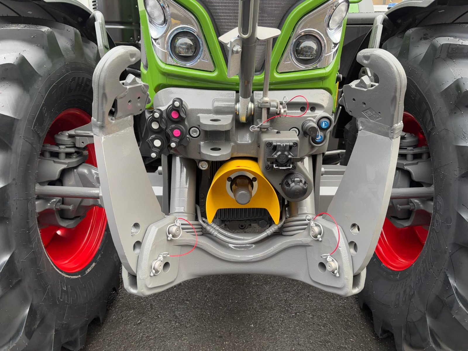 Traktor des Typs Fendt 724 Vario ProfiPlus, Neumaschine in Frastanz (Bild 19)