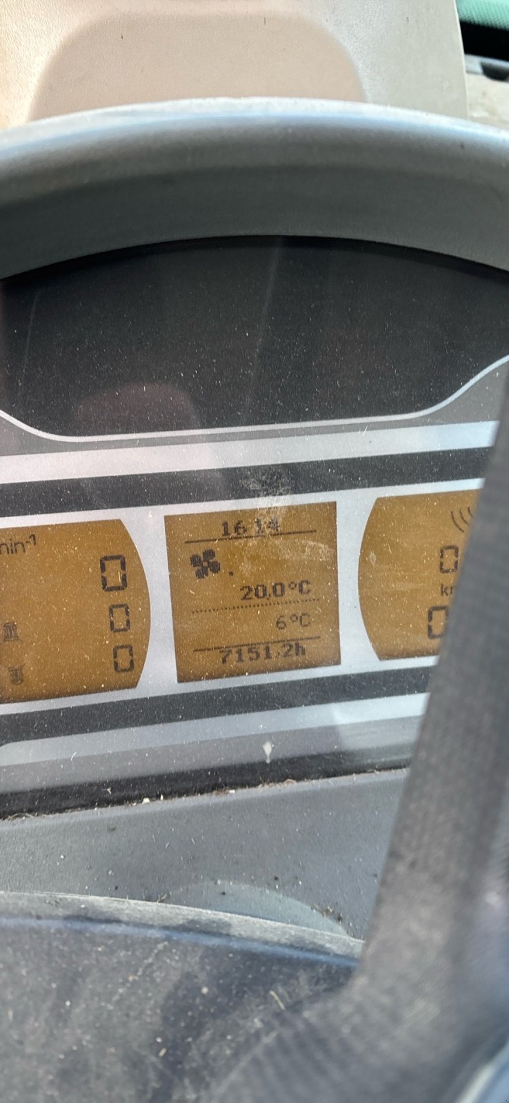 Traktor типа Fendt 724 Vario ProfiPlus, Gebrauchtmaschine в Donaueschingen (Фотография 5)