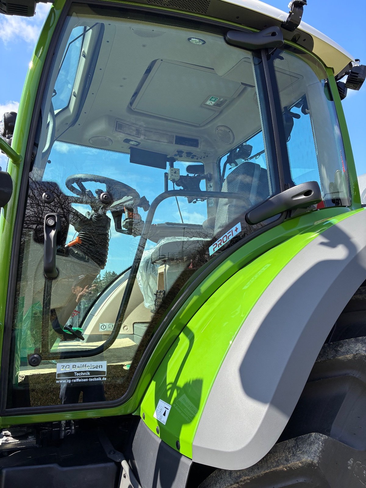 Traktor a típus Fendt 724 Vario ProfiPlus, Neumaschine ekkor: Pfullendorf (Kép 8)