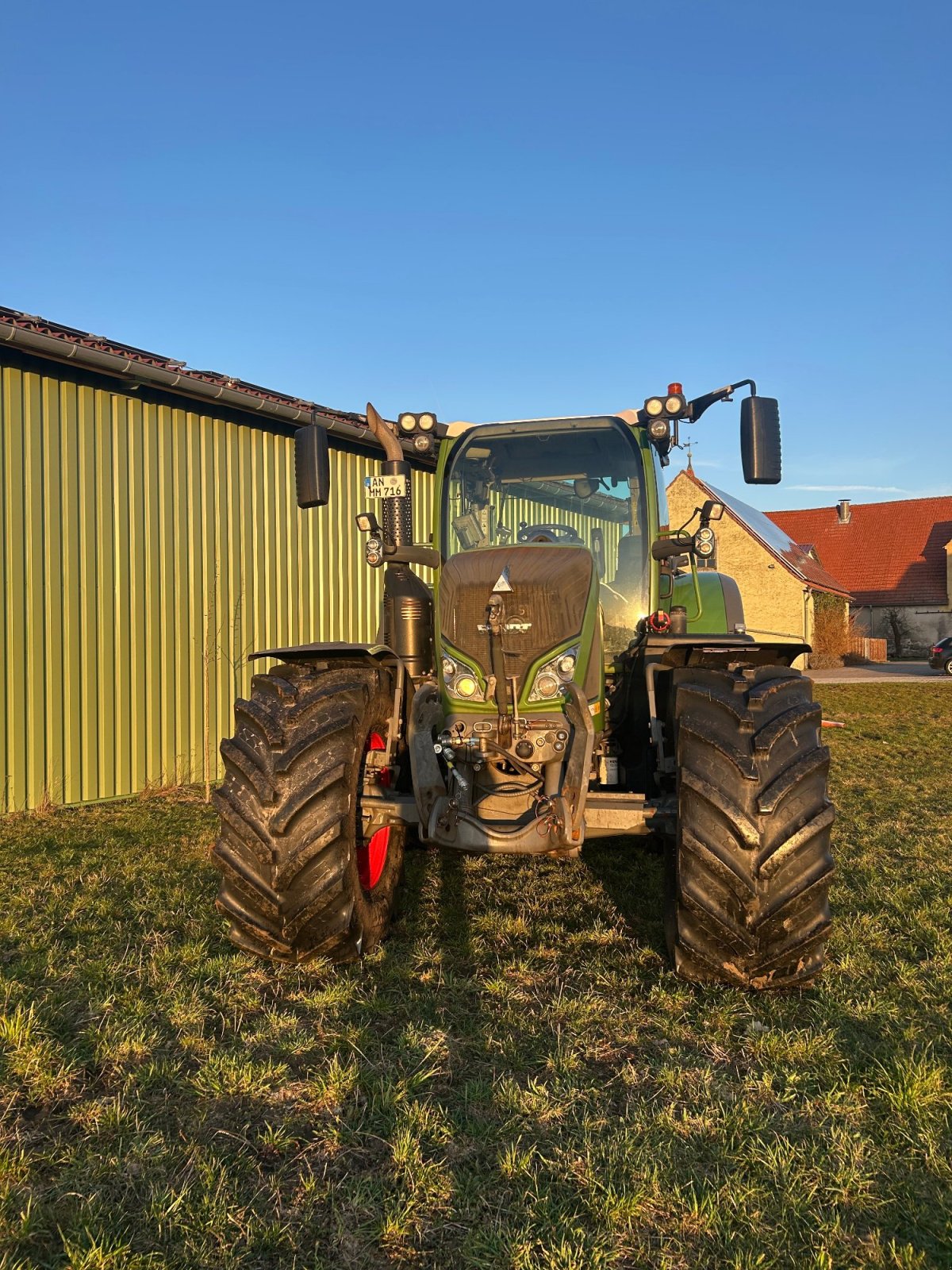 Traktor des Typs Fendt 724 Vario ProfiPlus, Gebrauchtmaschine in Neuendettelsau (Bild 2)