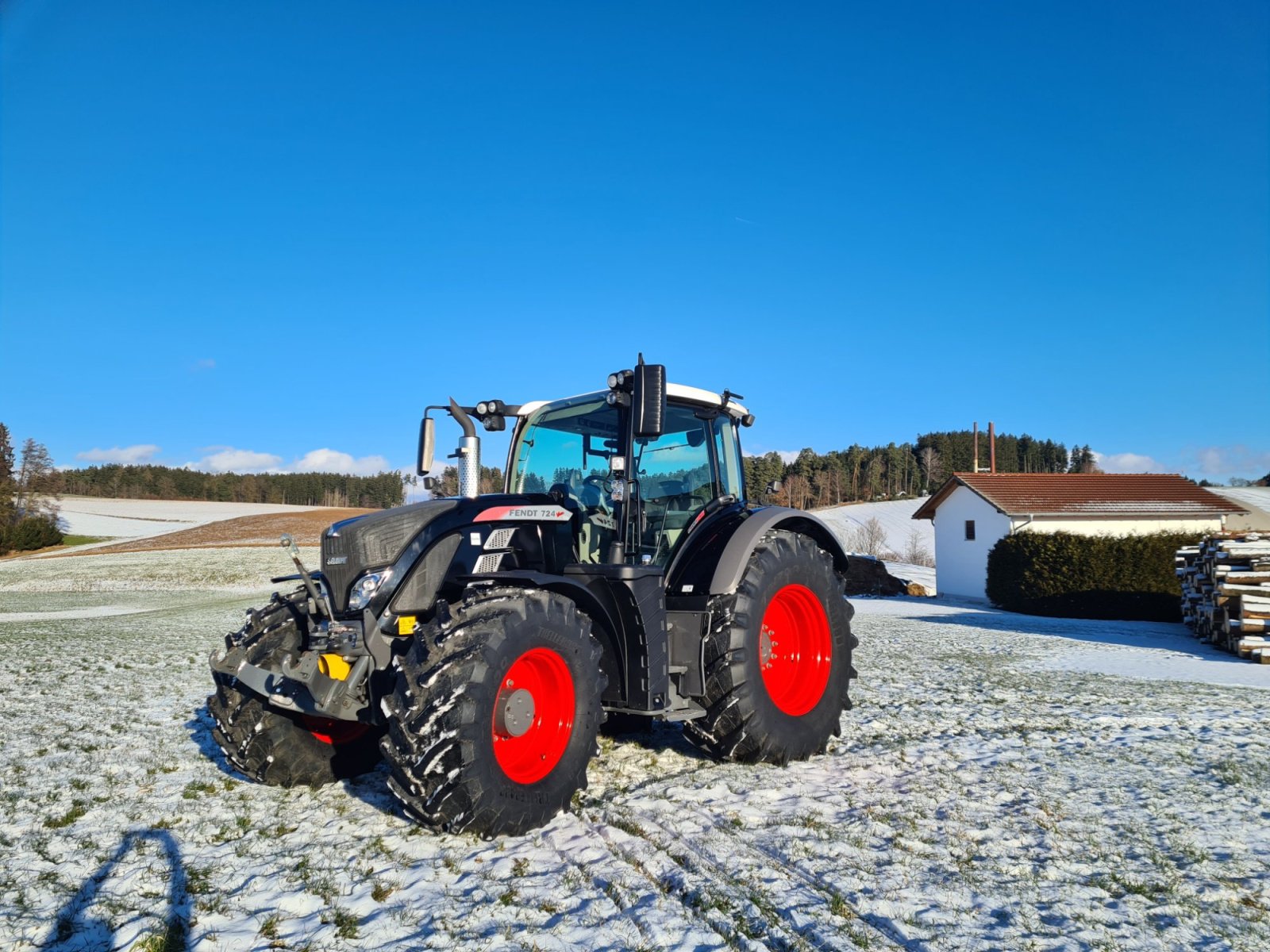 Traktor des Typs Fendt 724 Vario ProfiPlus, Gebrauchtmaschine in Neumarkt-St.Veit (Bild 1)
