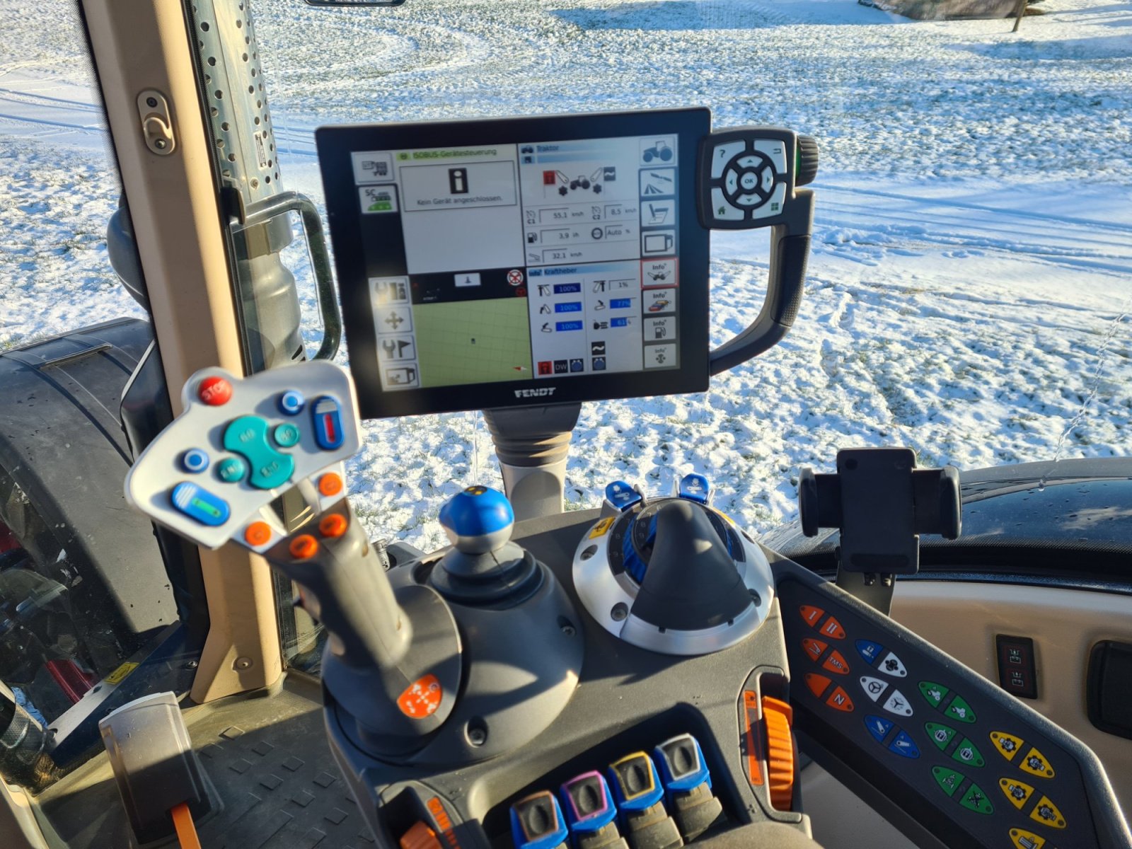 Traktor des Typs Fendt 724 Vario ProfiPlus, Gebrauchtmaschine in Neumarkt-St.Veit (Bild 9)