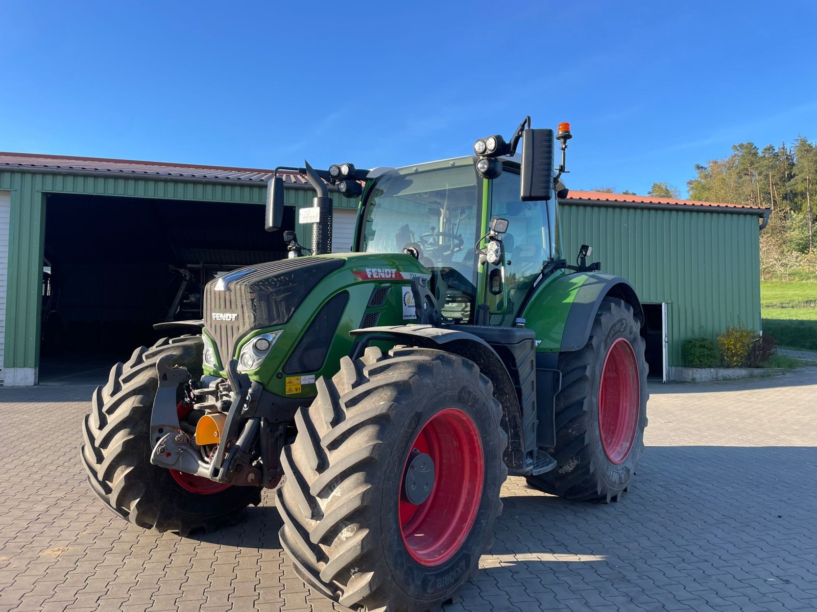 Traktor des Typs Fendt 724 Vario ProfiPlus, Gebrauchtmaschine in Lichtenau (Bild 1)