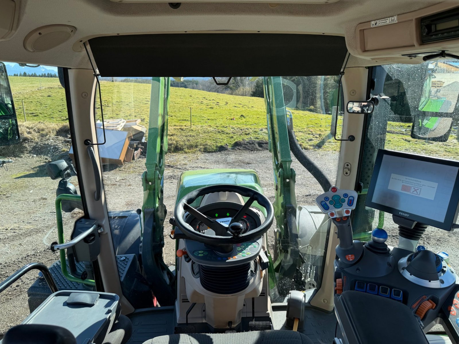 Traktor des Typs Fendt 724 Vario ProfiPlus, Gebrauchtmaschine in Feldkirchen - Westerham (Bild 15)