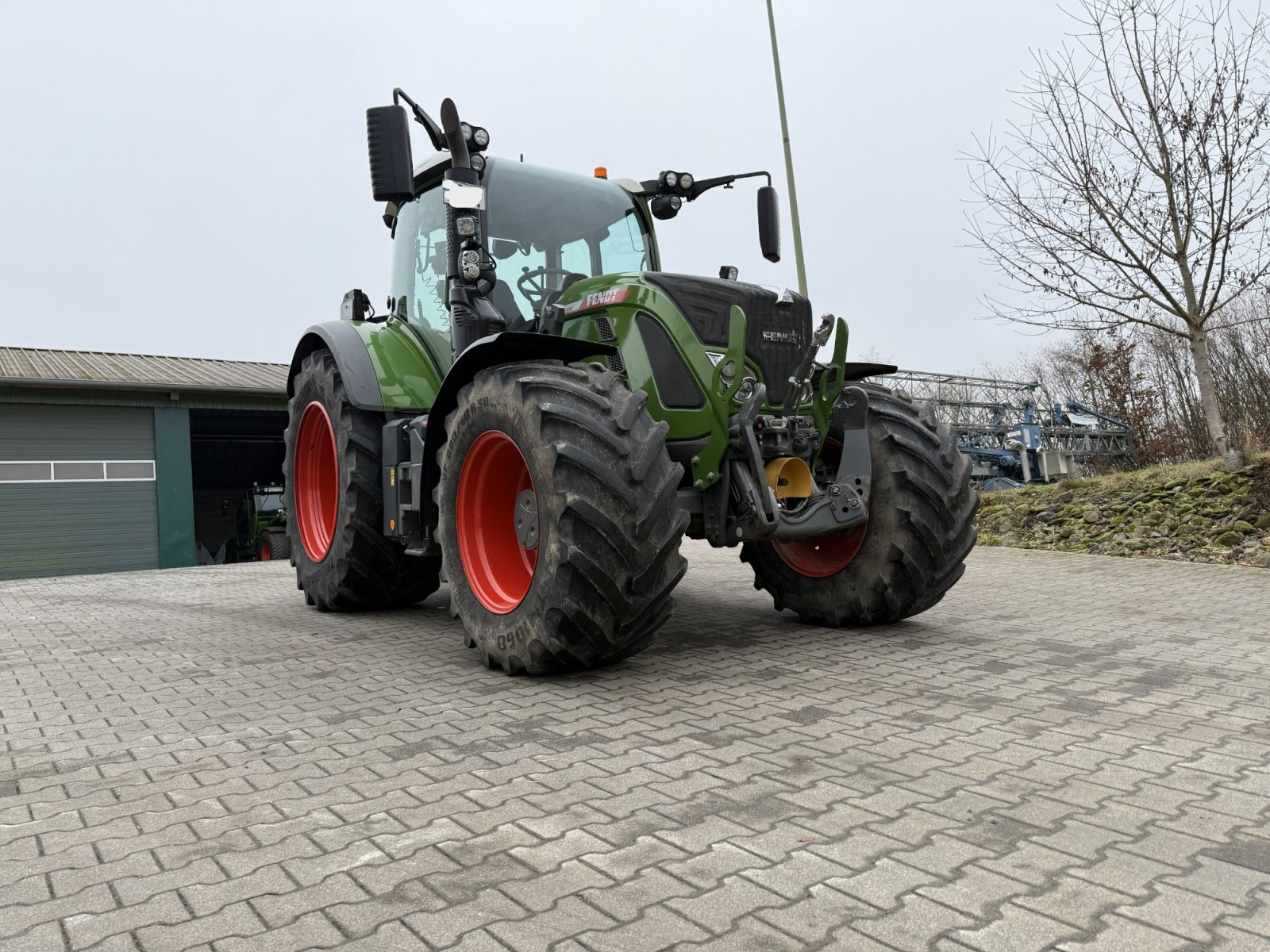 Traktor типа Fendt 724 Vario ProfiPlus, Gebrauchtmaschine в Büdingen (Фотография 1)