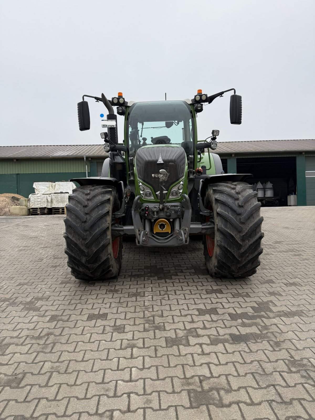 Traktor типа Fendt 724 Vario ProfiPlus, Gebrauchtmaschine в Büdingen (Фотография 4)