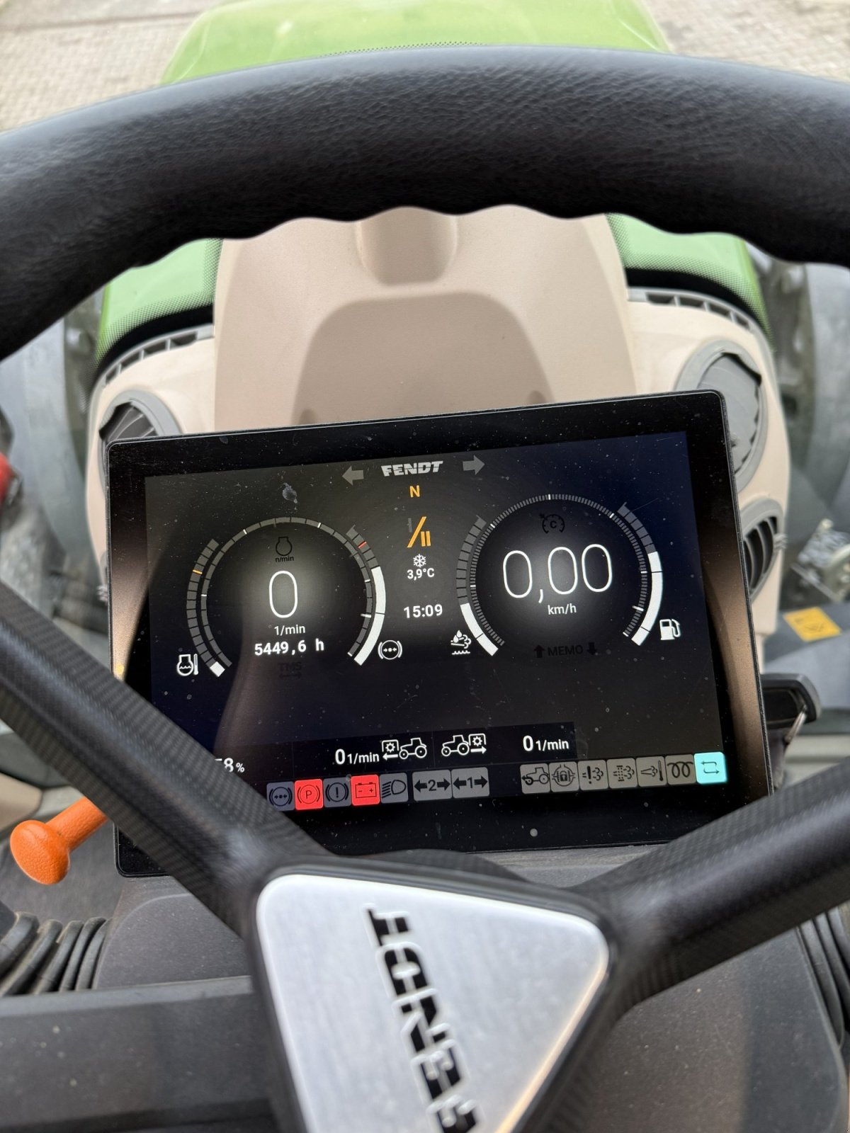 Traktor типа Fendt 724 Vario ProfiPlus, Gebrauchtmaschine в Büdingen (Фотография 7)