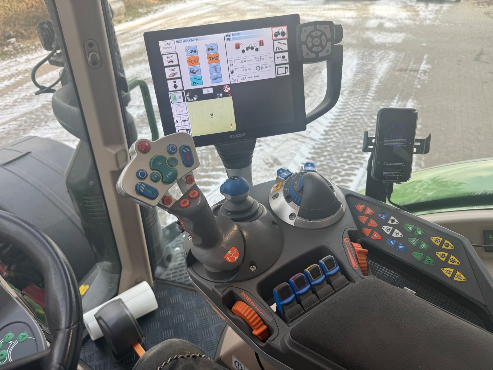 Traktor Türe ait Fendt 724 Vario ProfiPlus, Gebrauchtmaschine içinde Rohr (resim 5)