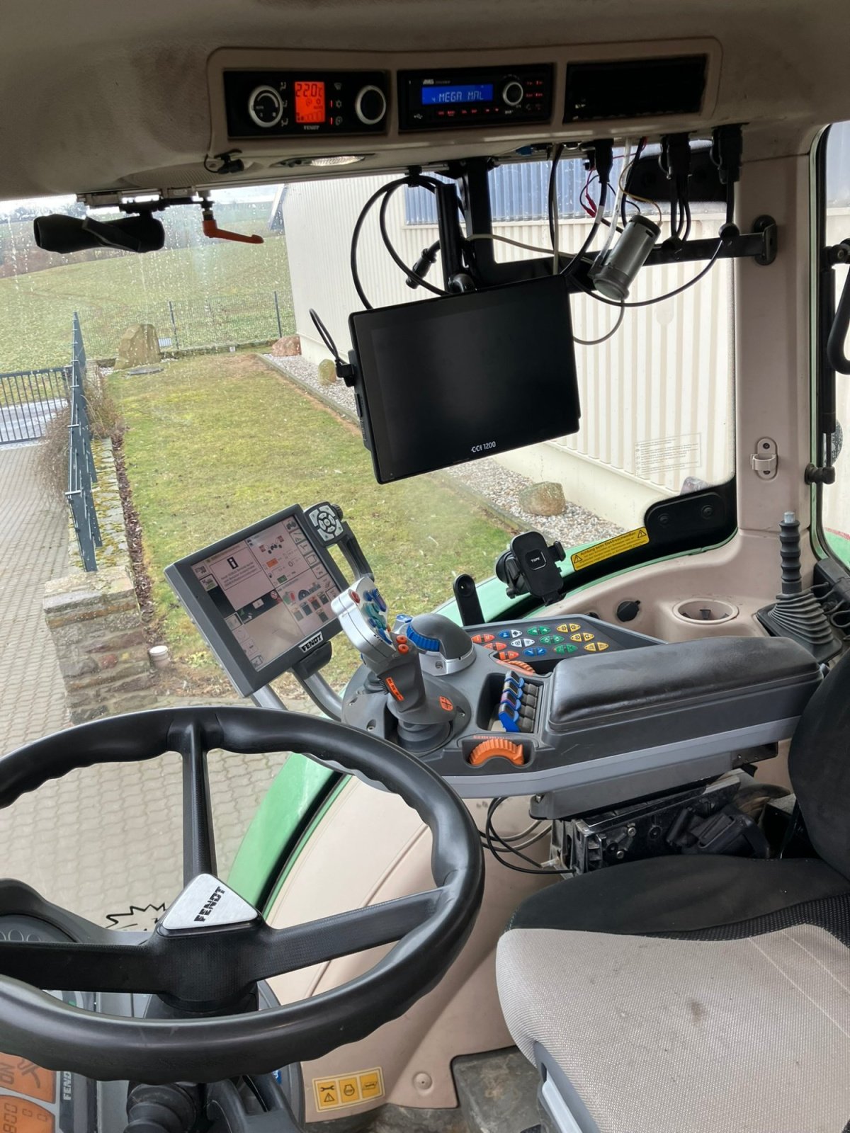 Traktor typu Fendt 724 Vario ProfiPlus, Gebrauchtmaschine v Grimma (Obrázek 25)