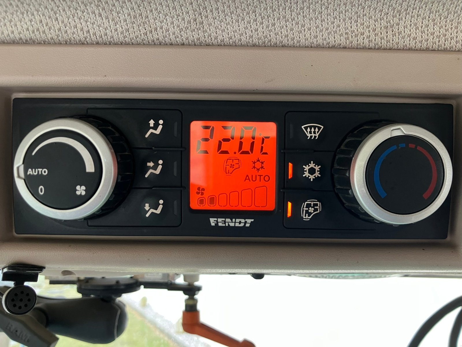 Traktor typu Fendt 724 Vario ProfiPlus, Gebrauchtmaschine v Grimma (Obrázek 30)