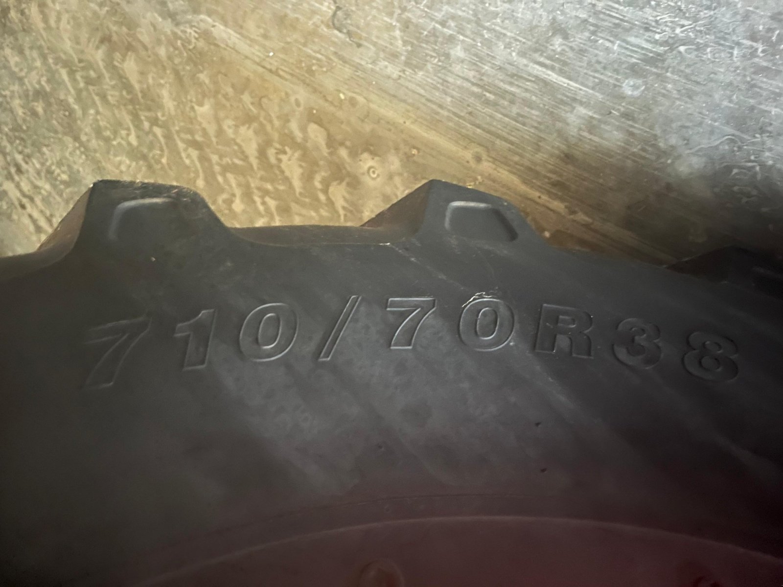 Traktor des Typs Fendt 724 Vario ProfiPlus, Gebrauchtmaschine in Bayern - Tettenweis (Bild 11)