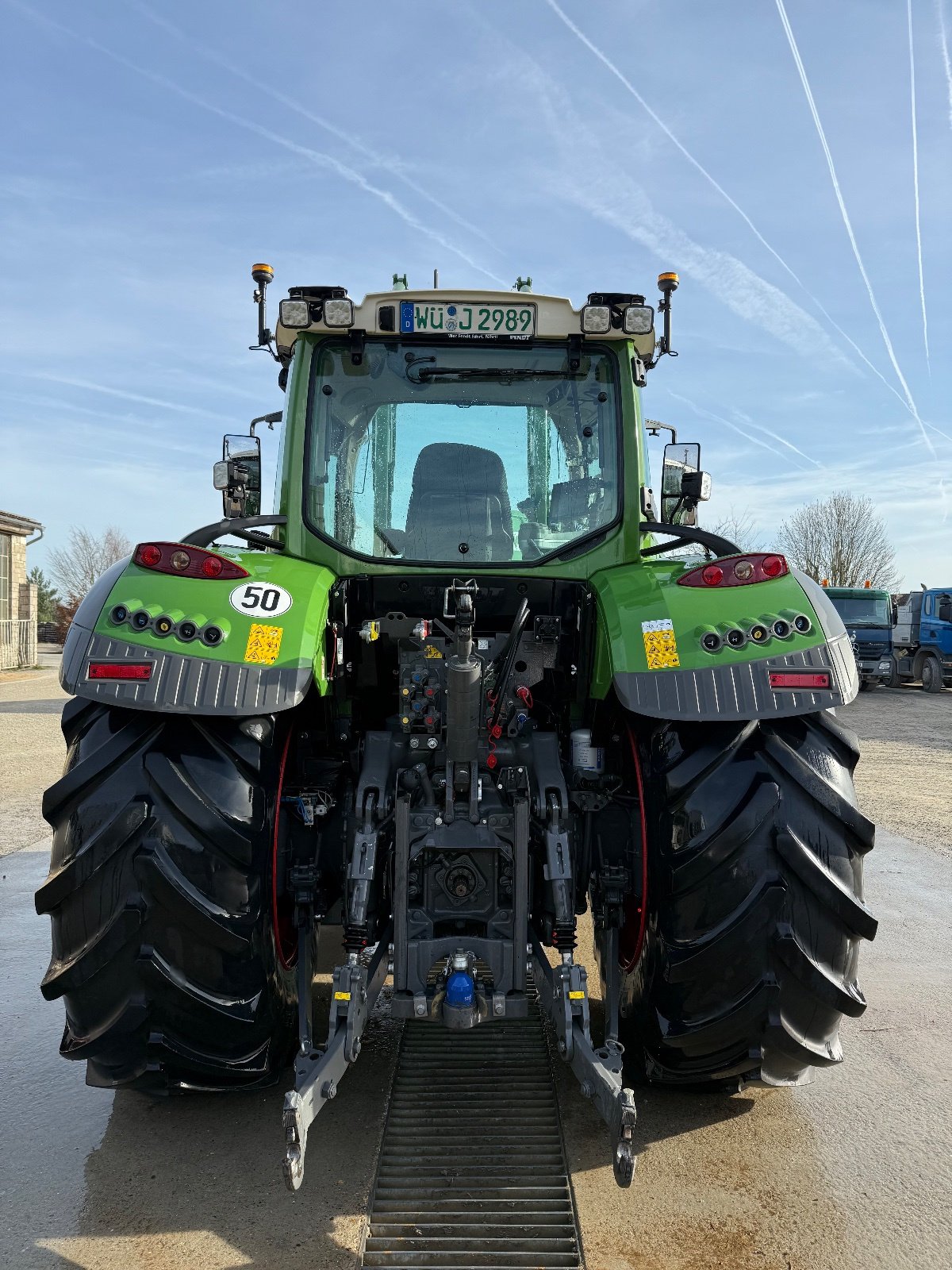 Traktor of the type Fendt 724 Vario ProfiPlus, Gebrauchtmaschine in Geroldshausen (Picture 7)
