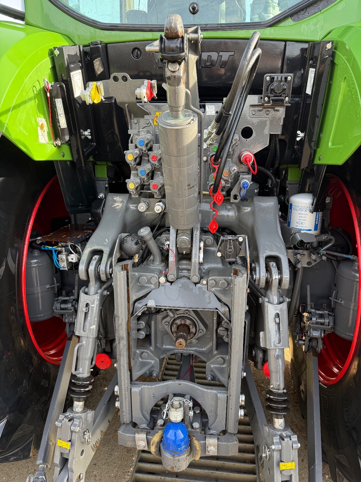 Traktor of the type Fendt 724 Vario ProfiPlus, Gebrauchtmaschine in Geroldshausen (Picture 8)