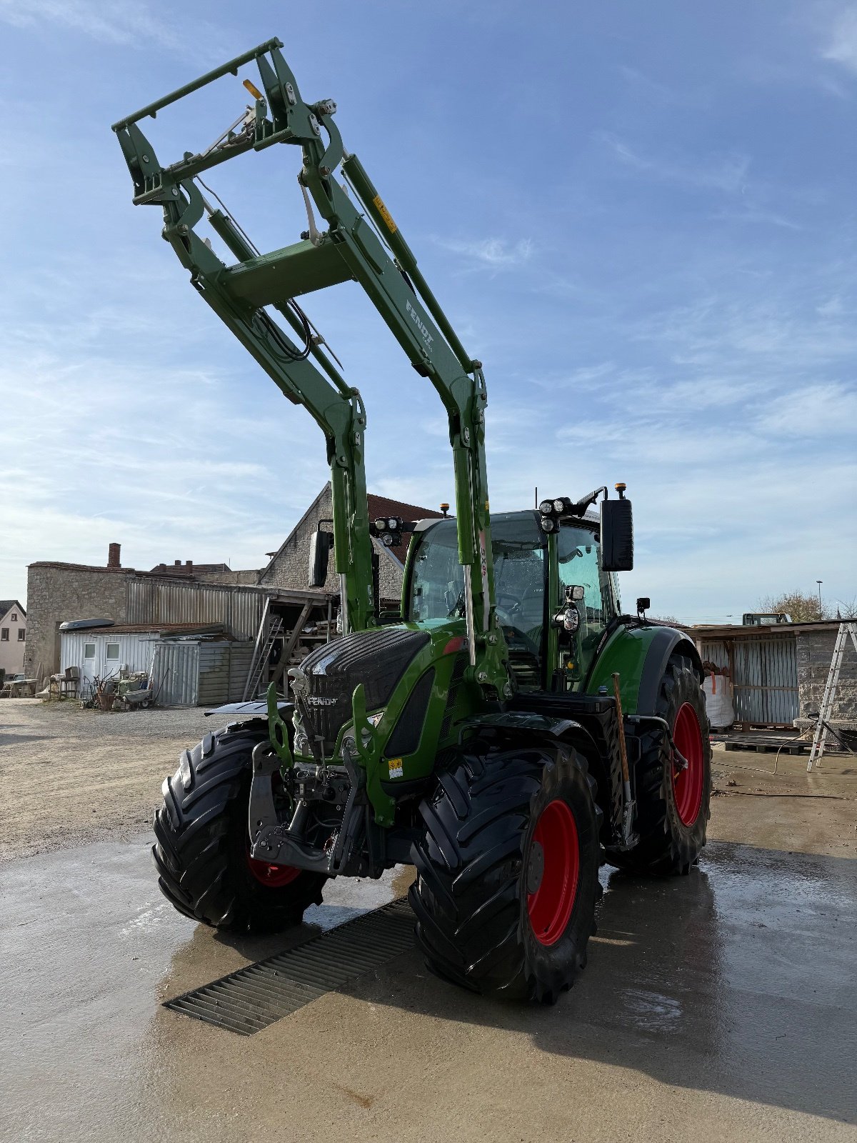 Traktor Türe ait Fendt 724 Vario ProfiPlus, Gebrauchtmaschine içinde Geroldshausen (resim 1)