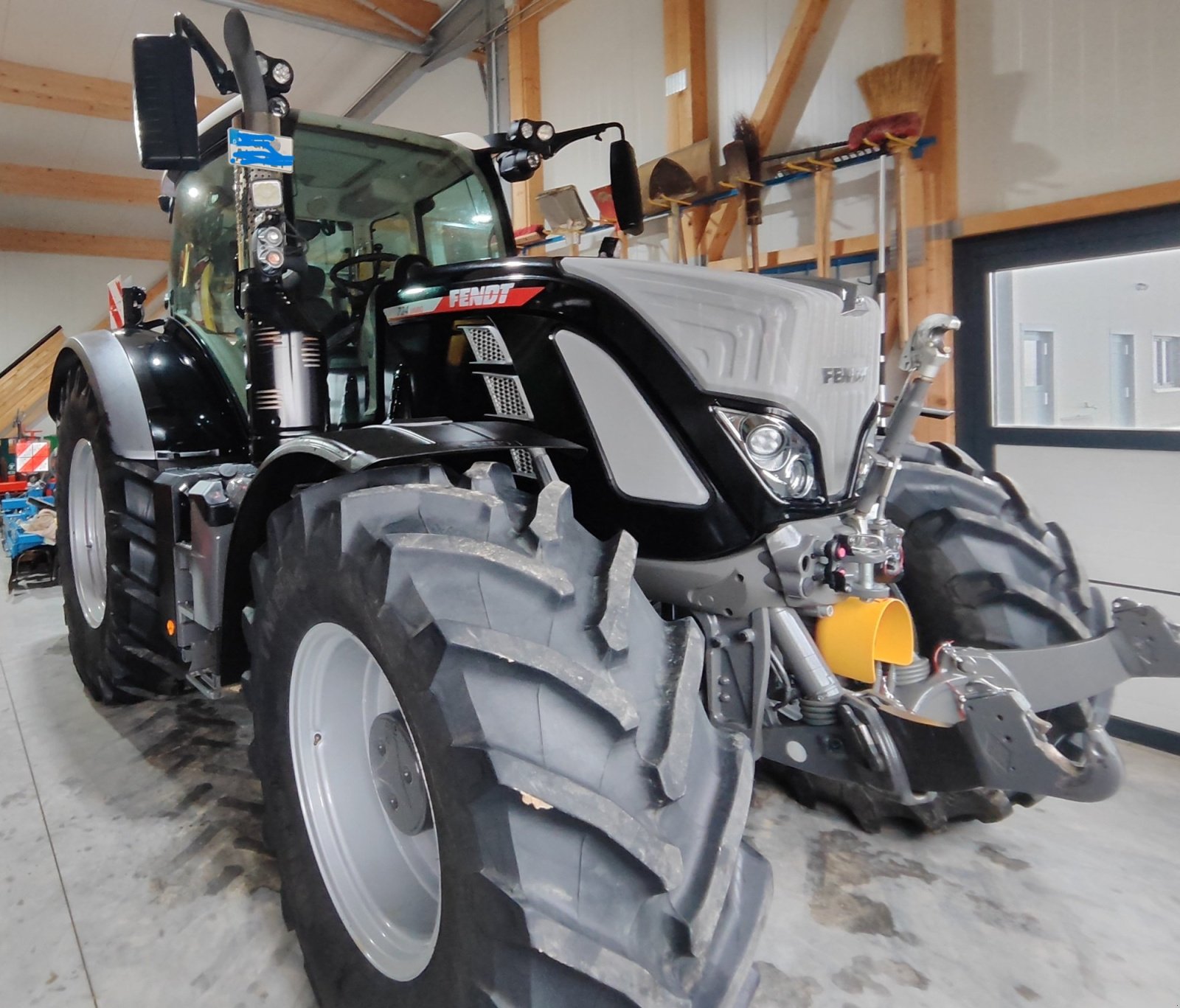 Traktor tipa Fendt 724 Vario ProfiPlus, Gebrauchtmaschine u Reisbach (Slika 10)