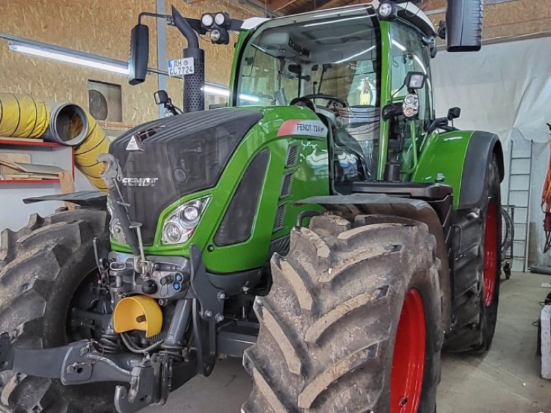 Traktor des Typs Fendt 724 Vario ProfiPlus, Gebrauchtmaschine in Heideck (Bild 1)