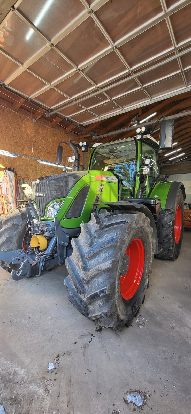 Traktor типа Fendt 724 Vario ProfiPlus, Gebrauchtmaschine в Heideck (Фотография 9)