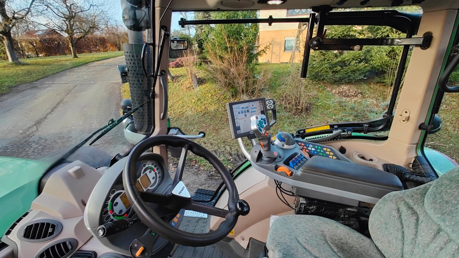 Traktor типа Fendt 724 Vario ProfiPlus, Gebrauchtmaschine в Eislingen (Фотография 7)