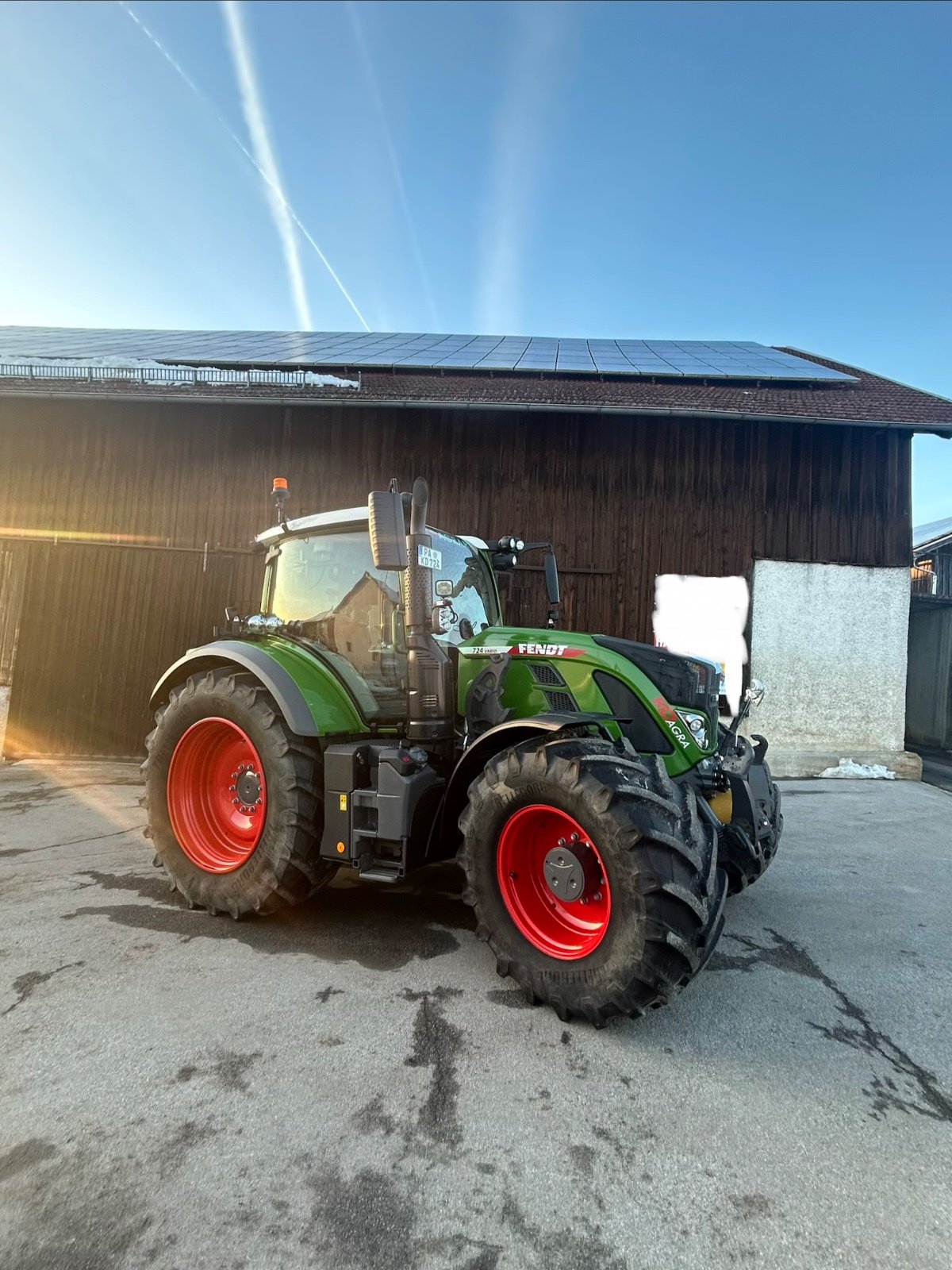 Traktor Türe ait Fendt 724 Vario ProfiPlus, Gebrauchtmaschine içinde Untergriesbach (resim 1)