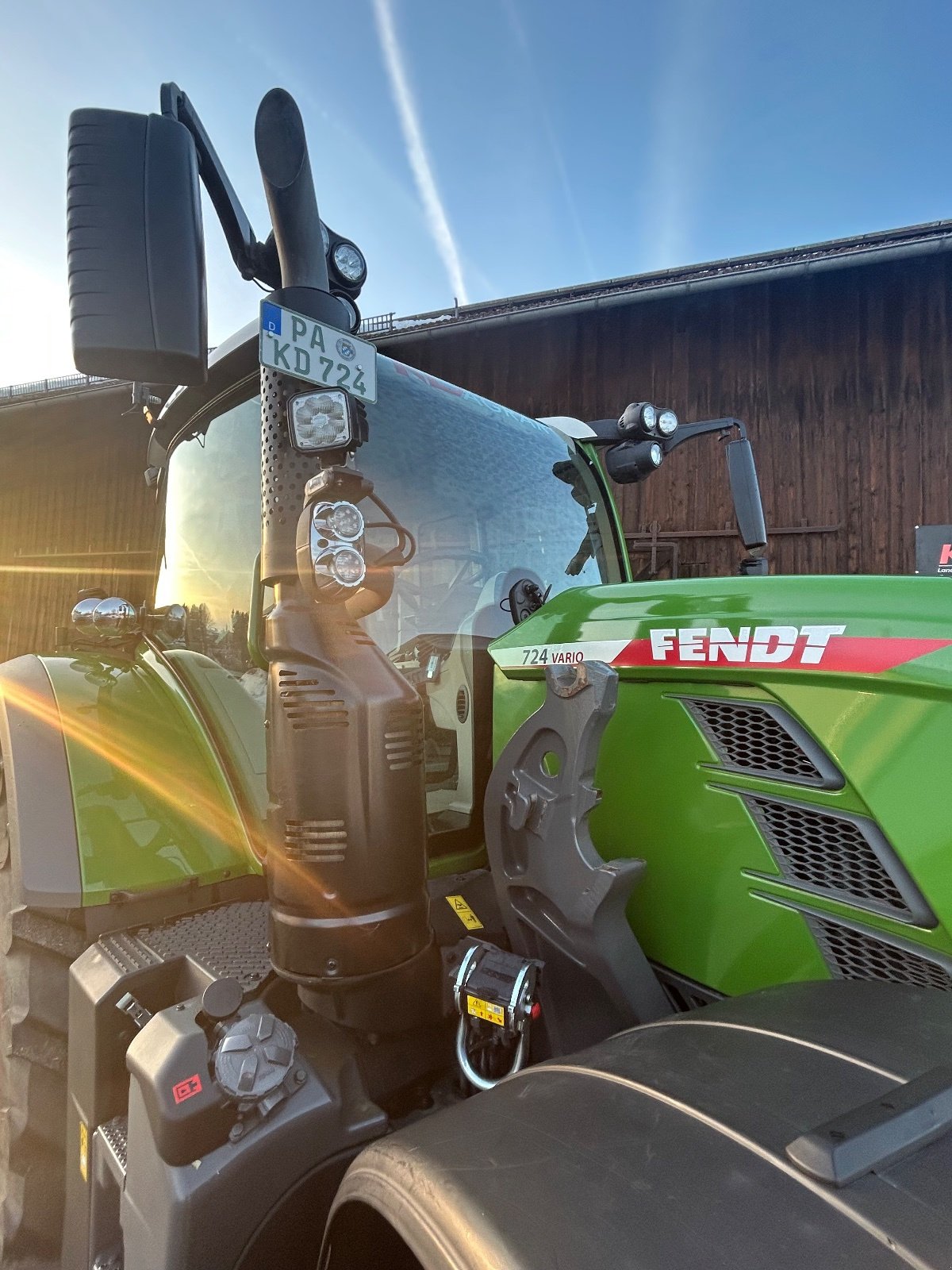 Traktor Türe ait Fendt 724 Vario ProfiPlus, Gebrauchtmaschine içinde Untergriesbach (resim 24)