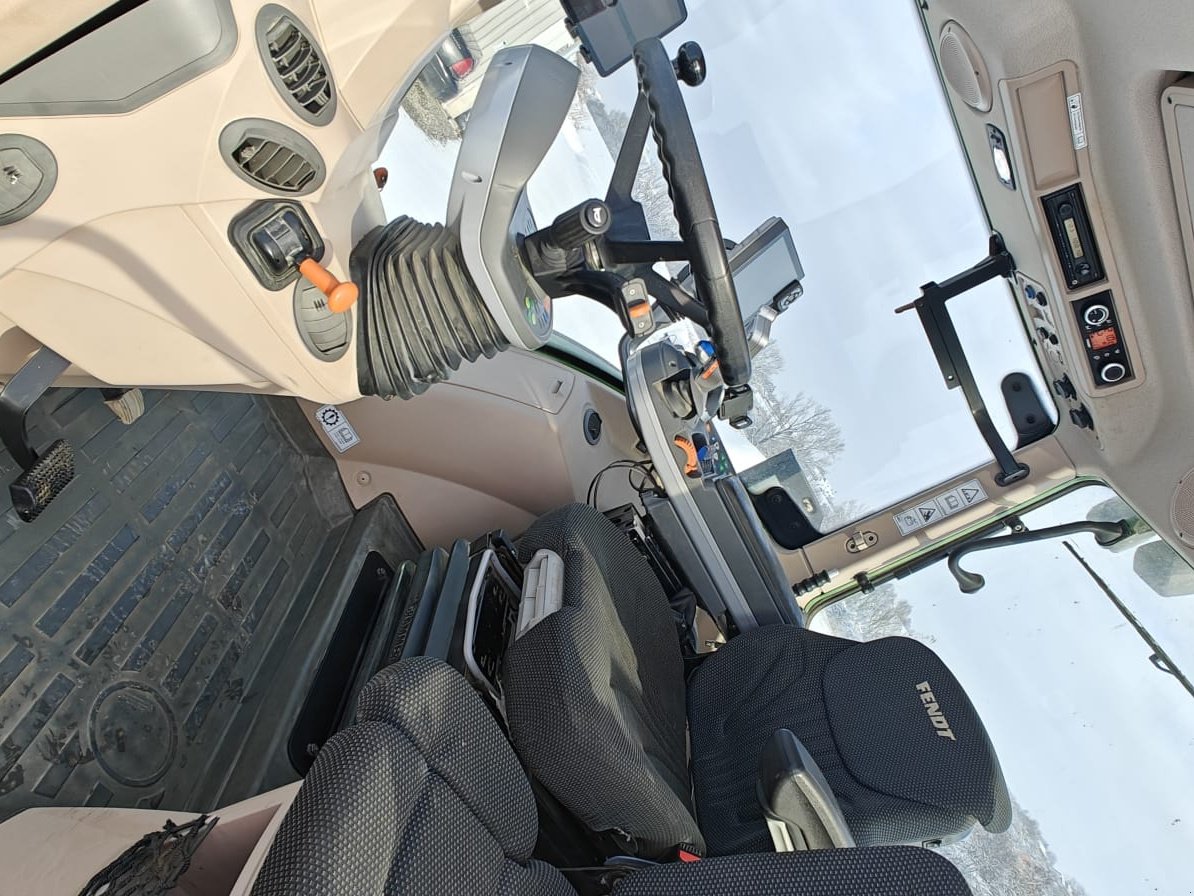 Traktor типа Fendt 724 Vario ProfiPlus, Gebrauchtmaschine в Rottenbauer (Фотография 8)