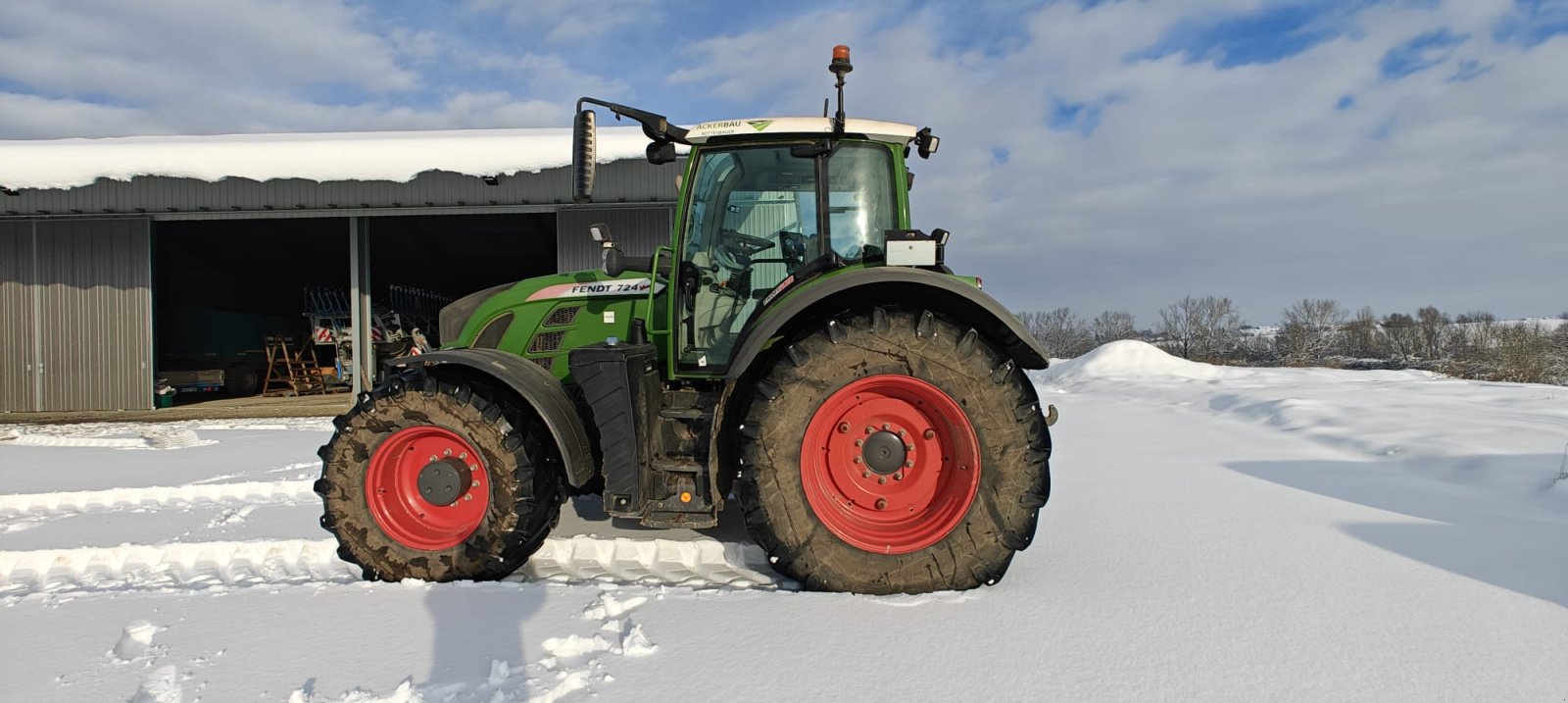 Traktor du type Fendt 724 Vario ProfiPlus, Gebrauchtmaschine en Rottenbauer (Photo 2)