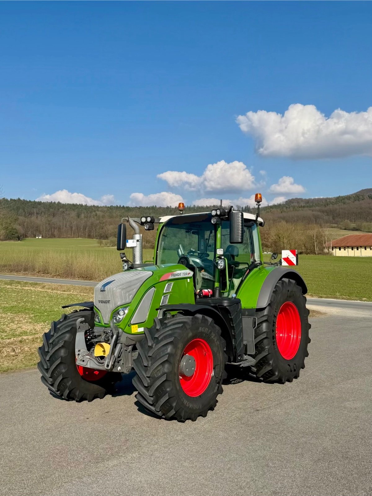 Traktor Türe ait Fendt 724 Vario ProfiPlus, Gebrauchtmaschine içinde Litzendorf  (resim 1)