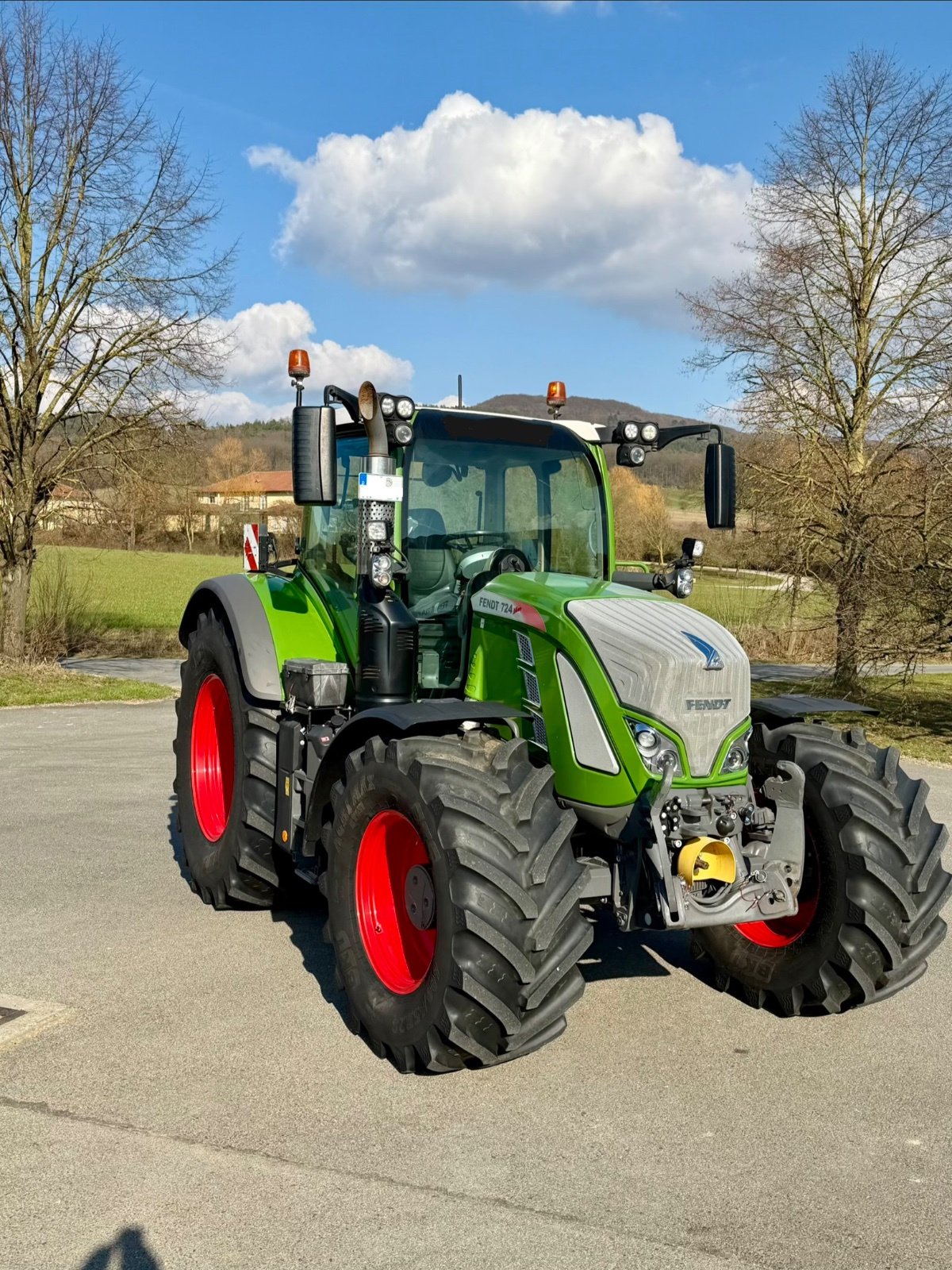 Traktor типа Fendt 724 Vario ProfiPlus, Gebrauchtmaschine в Litzendorf  (Фотография 4)