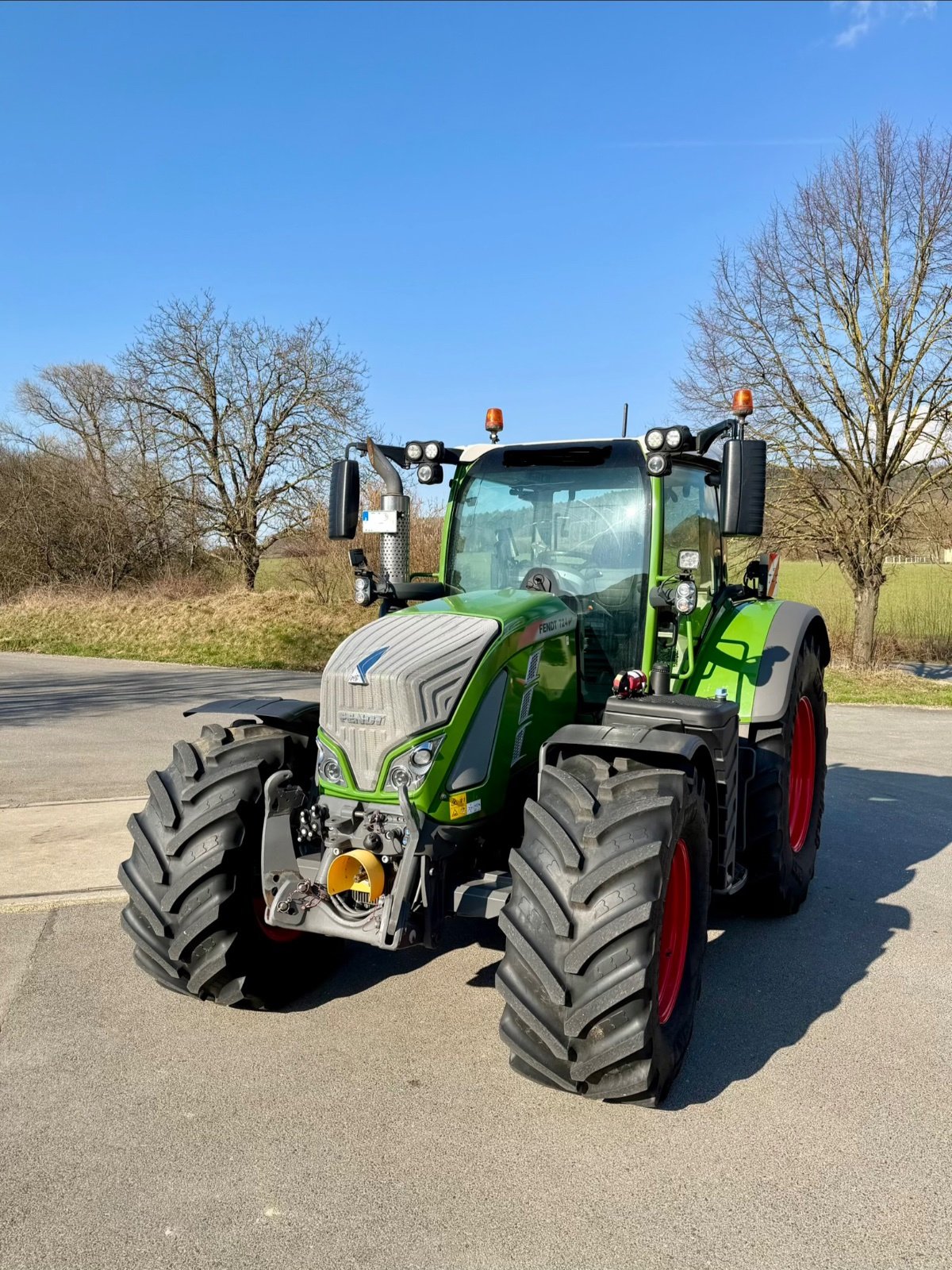Traktor типа Fendt 724 Vario ProfiPlus, Gebrauchtmaschine в Litzendorf  (Фотография 10)